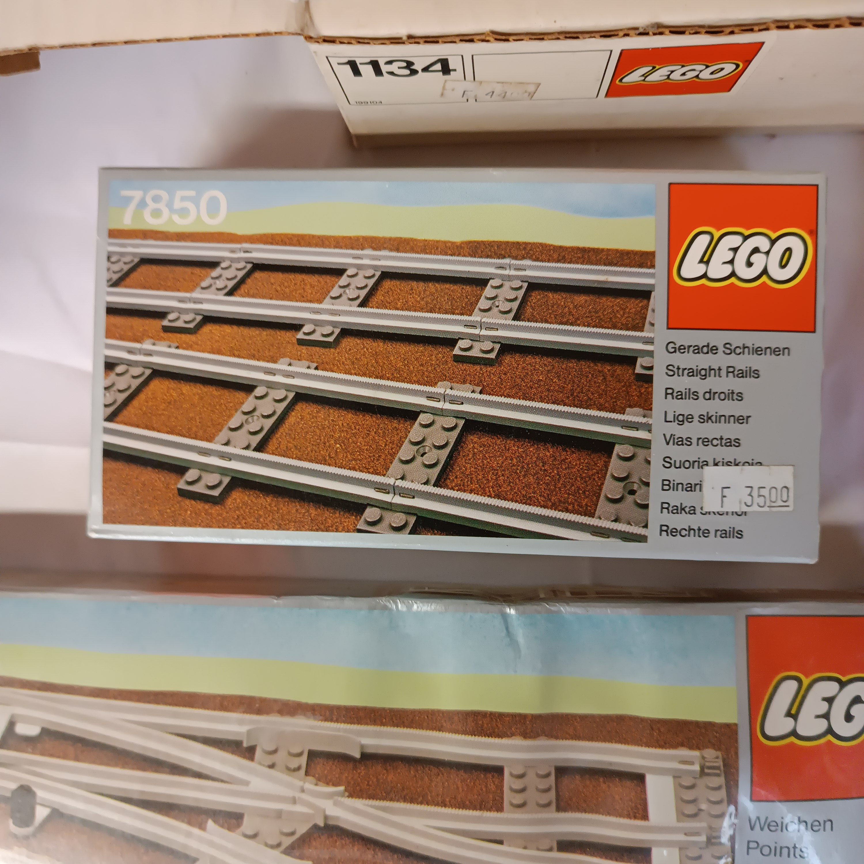 LEGO vintage : pièces (rails, aiguillages, wagons, ...) pour un circuit de train électrique Bon état - Vue 9 - 