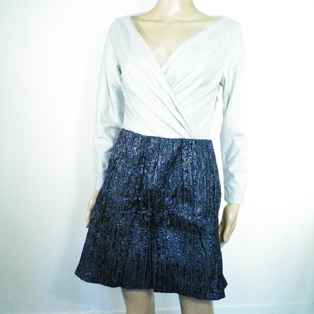 Robe Argenté Taille Estimée S/M. Bon état -  reconditionné disponible sur Label Emmaüs