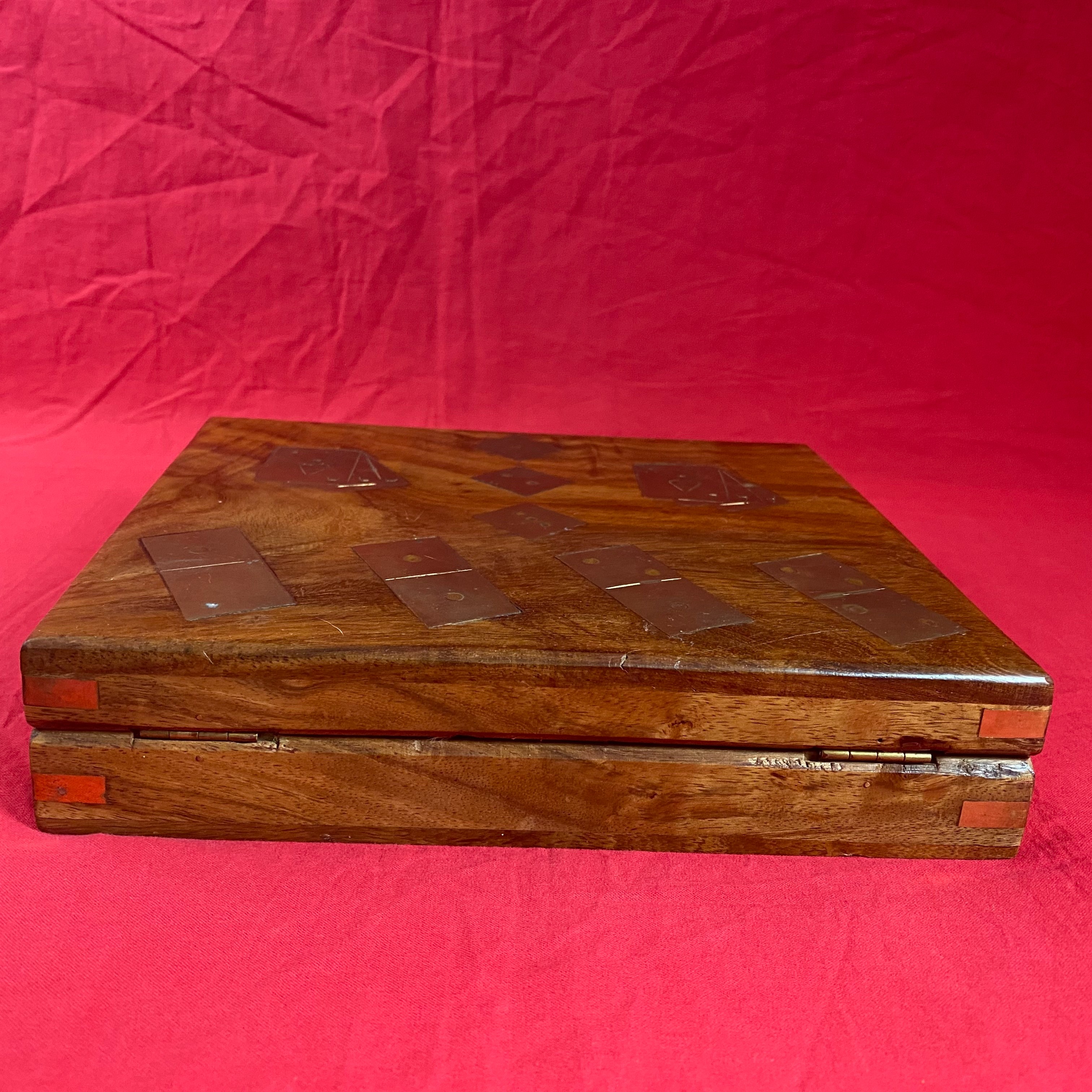 Coffret de Jeu en Bois et laiton doré Bon état - Vue 4 - 