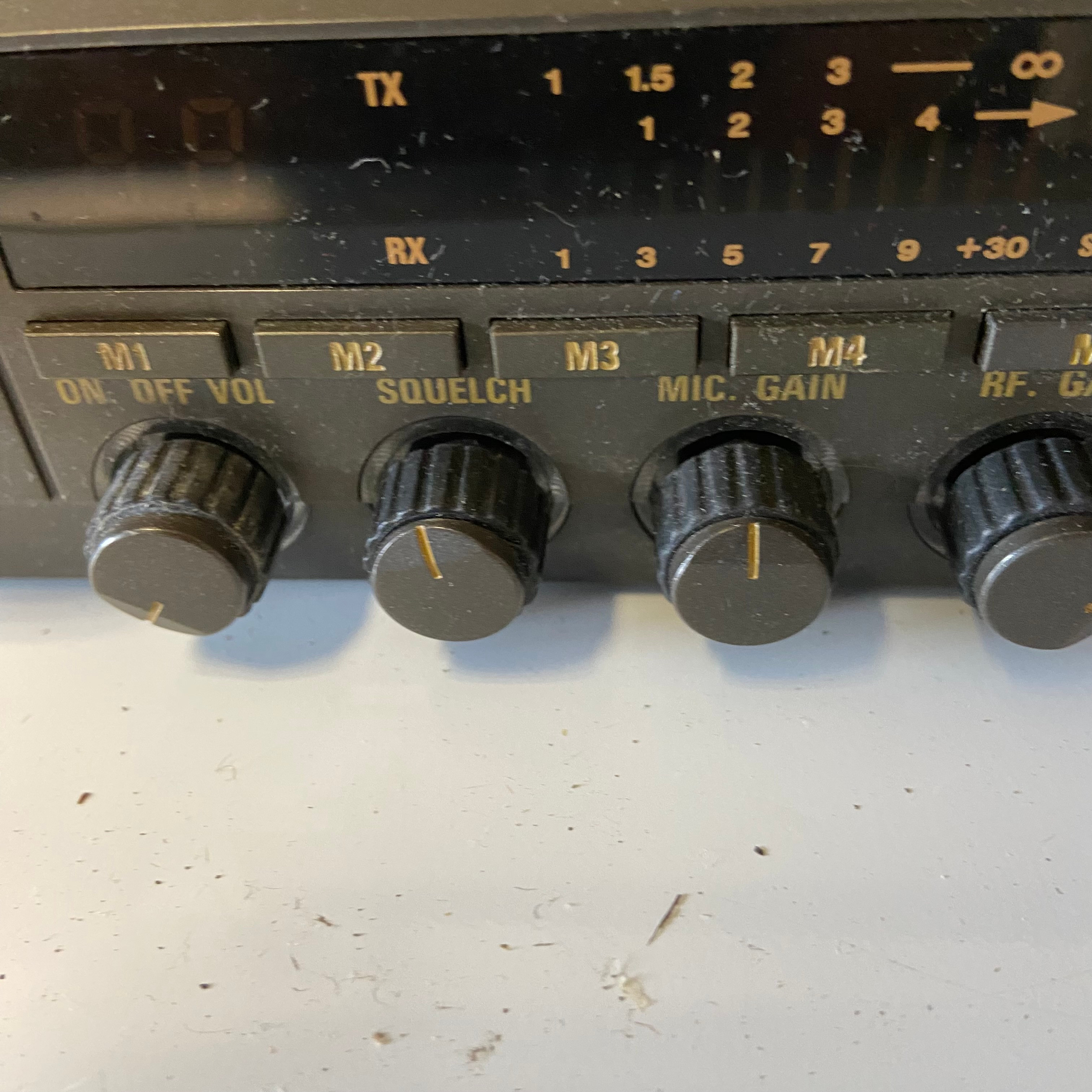 Poste C.B Midlan Alan 28 + accessoires d'antennes+Micro - Très bon état - Photo 3