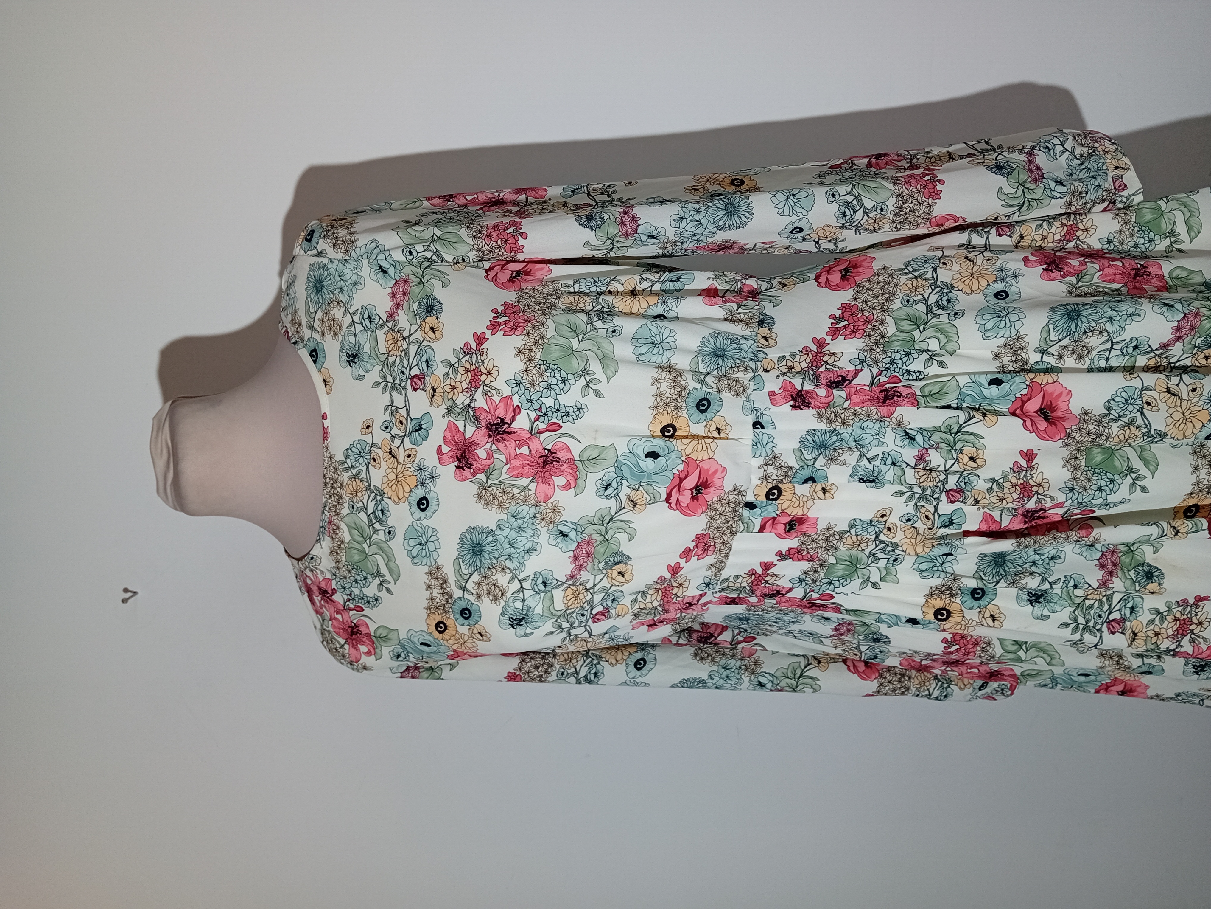 Voir photo 3 de Robe Fleurie Manches Longues Pepe Jeans London M (T4263) Robe Fleurie Manches Longues Pepe Jeans London M (T4263) Bon état - Vue 3 -