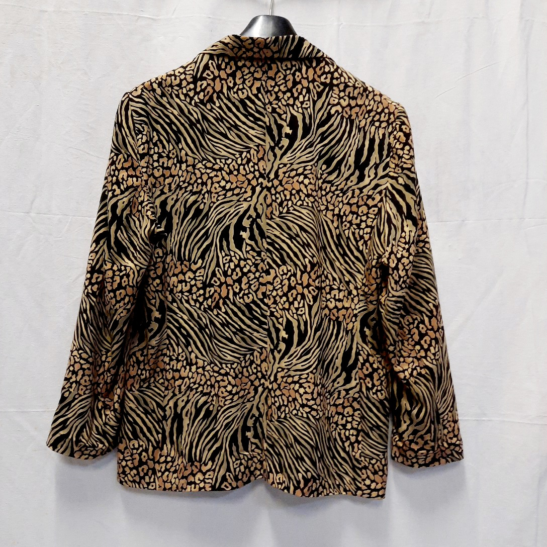 Voir photo 2 de veste classique chic imprimé beige chamois sur fond noir T 44/46 veste classique chic imprimé beige chamois sur fond noir T 44/46 Très bon état - Vue 2 -
