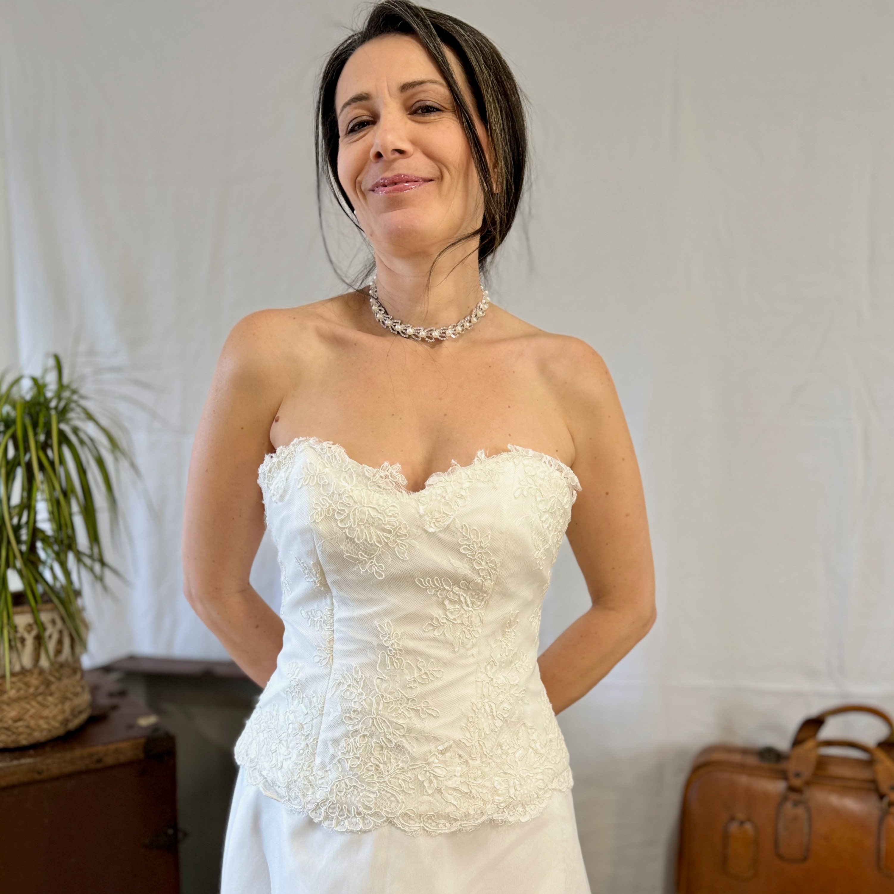 Voir photo 7 de Robe de mariée - Créations Bochet style classique Robe de mariée - Créations Bochet style classique Très bon état - Vue 7 -