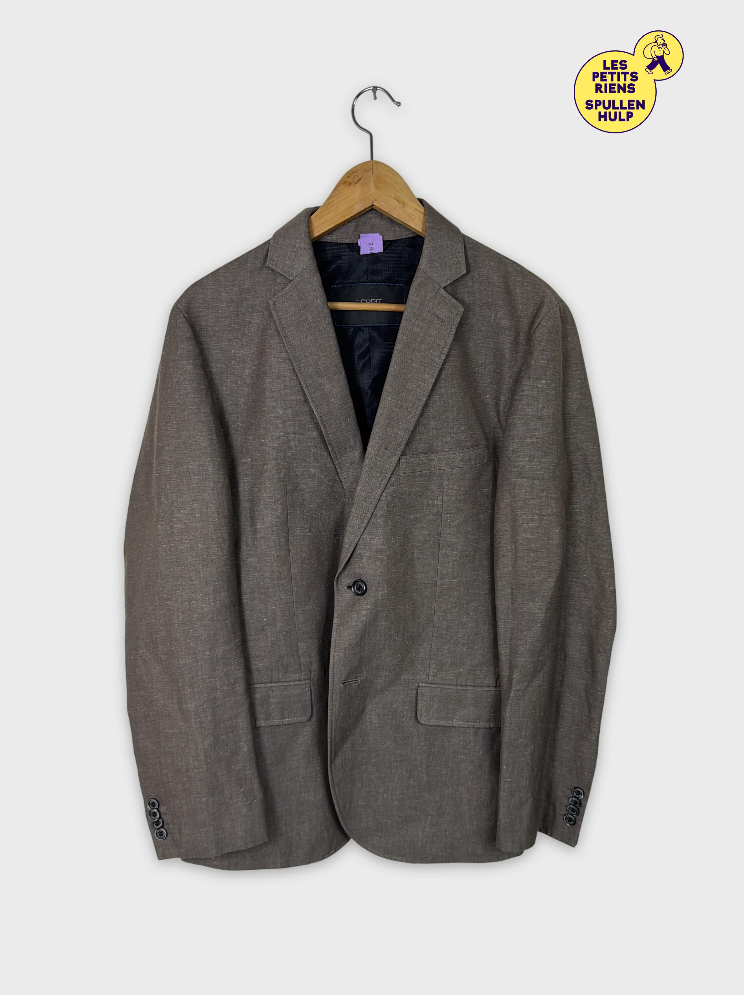Acheter Blazer Esprit gris homme Taille unique Très bon état - 17,00 € Blazer Esprit gris homme Taille unique Très bon état - reconditionné disponible sur Label Emmaüs