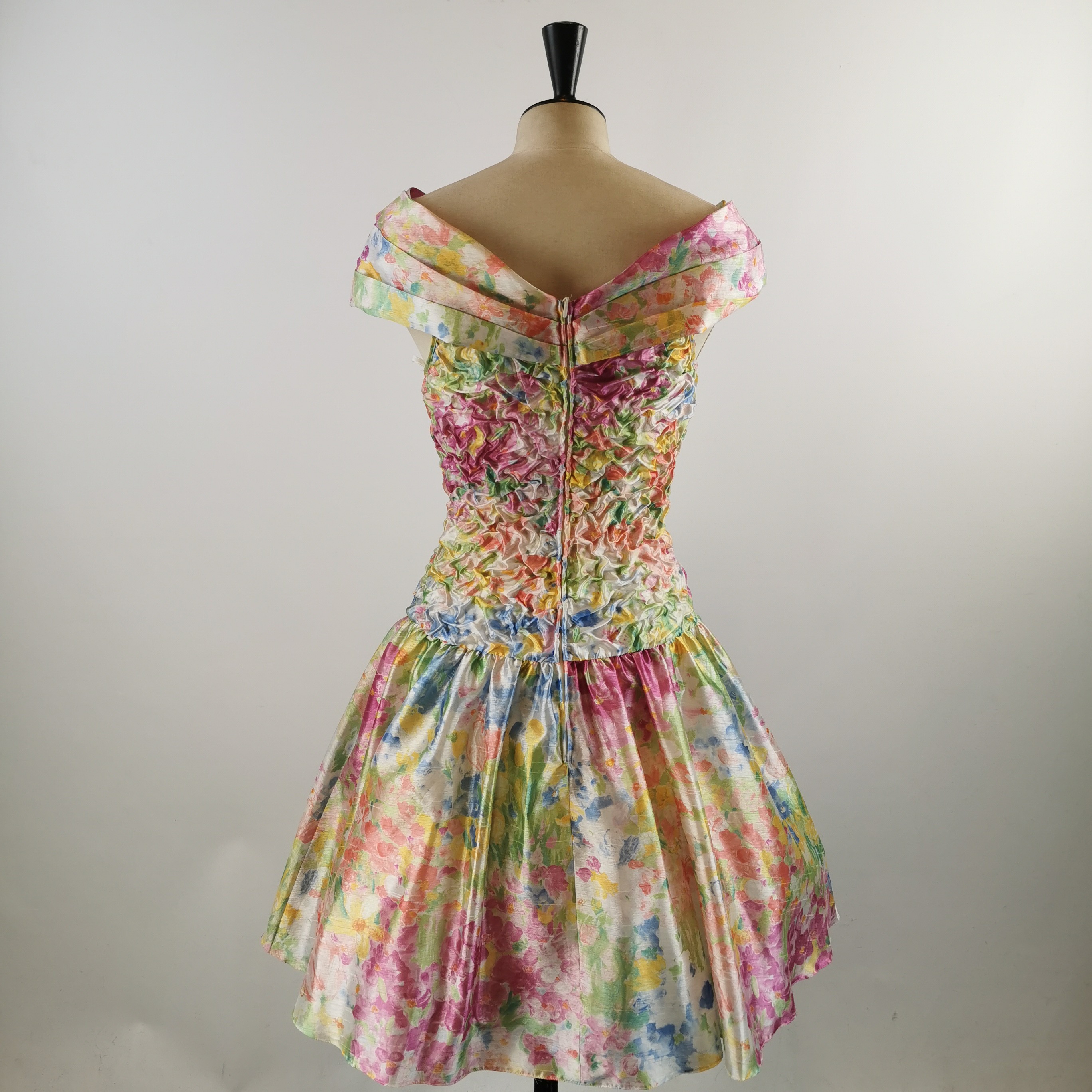 Voir photo 2 de Robe bustier froncée – Vera – Taille 36 (FR) – Multicolore Robe bustier froncée – Vera – Taille 36 (FR) – Multicolore Comme neuf - Vue 2 -