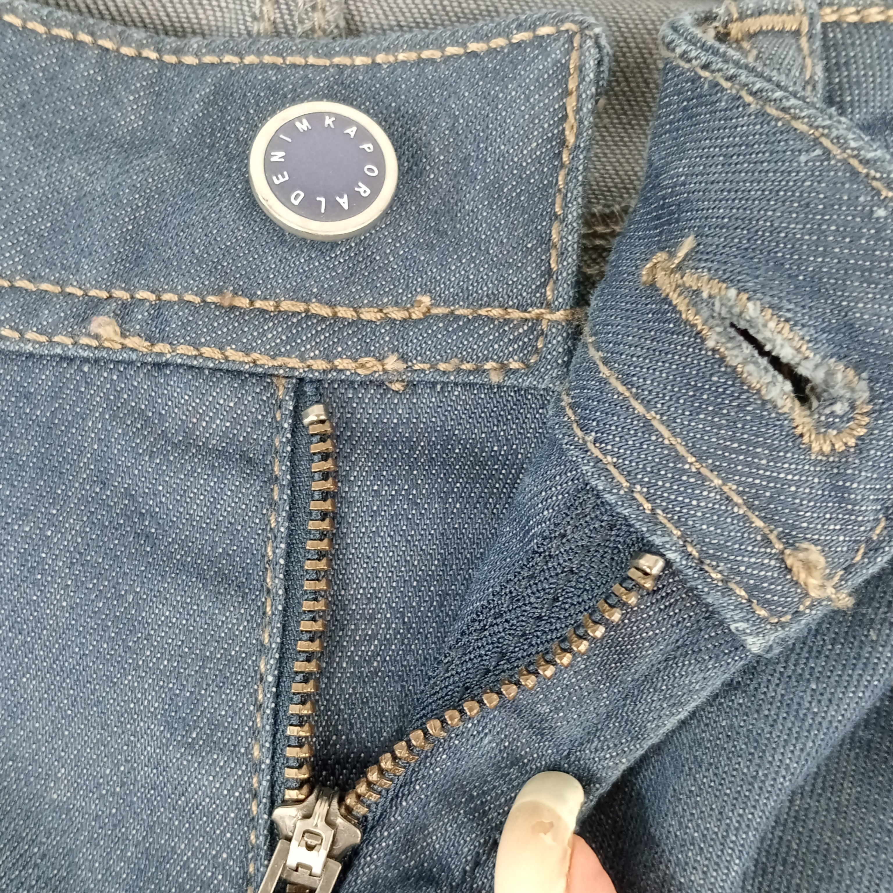 Jean homme de la marque Kaporal coupe longue de couleur bleu marine taille US: W32/L34 - Photo 7
