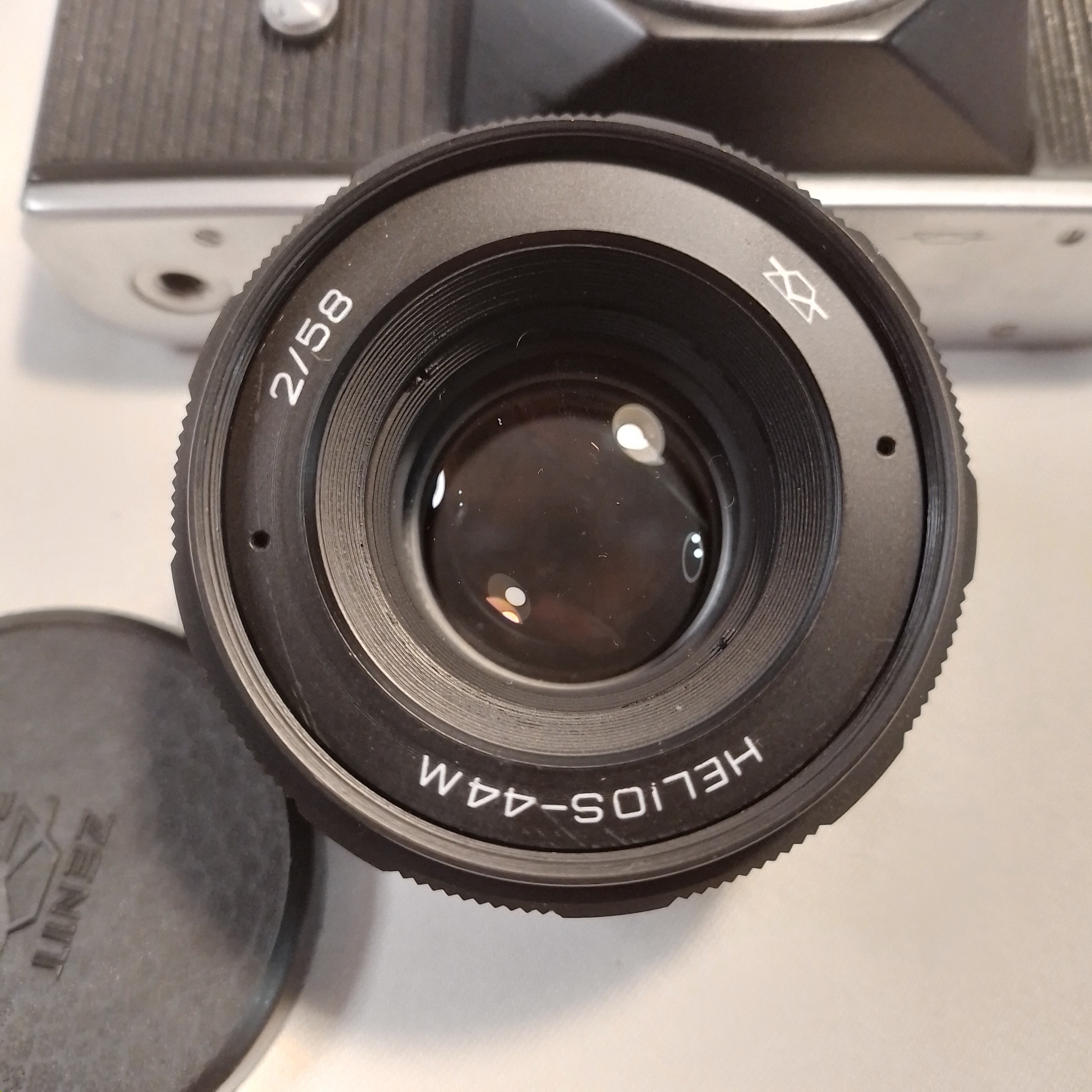 Appareil photo argentique ZENIT EM Bon état - Vue 5 - 