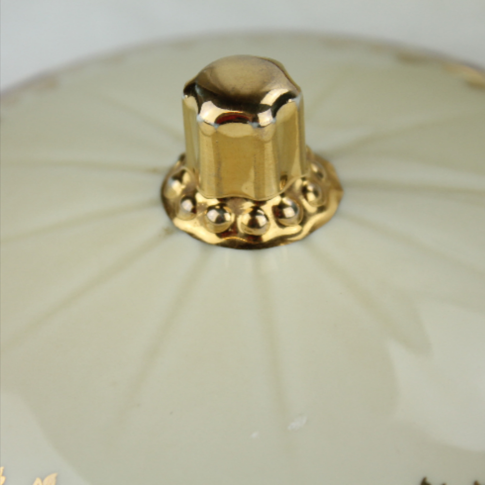 Bonbonniere - Limoge France, porcelaine d'art - Photo 2