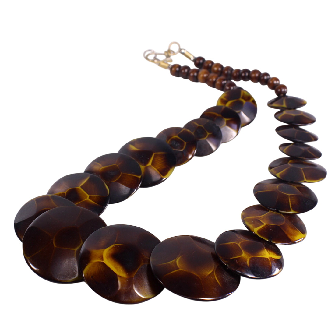 Collier imitation écaille  -  reconditionné disponible sur Label Emmaüs