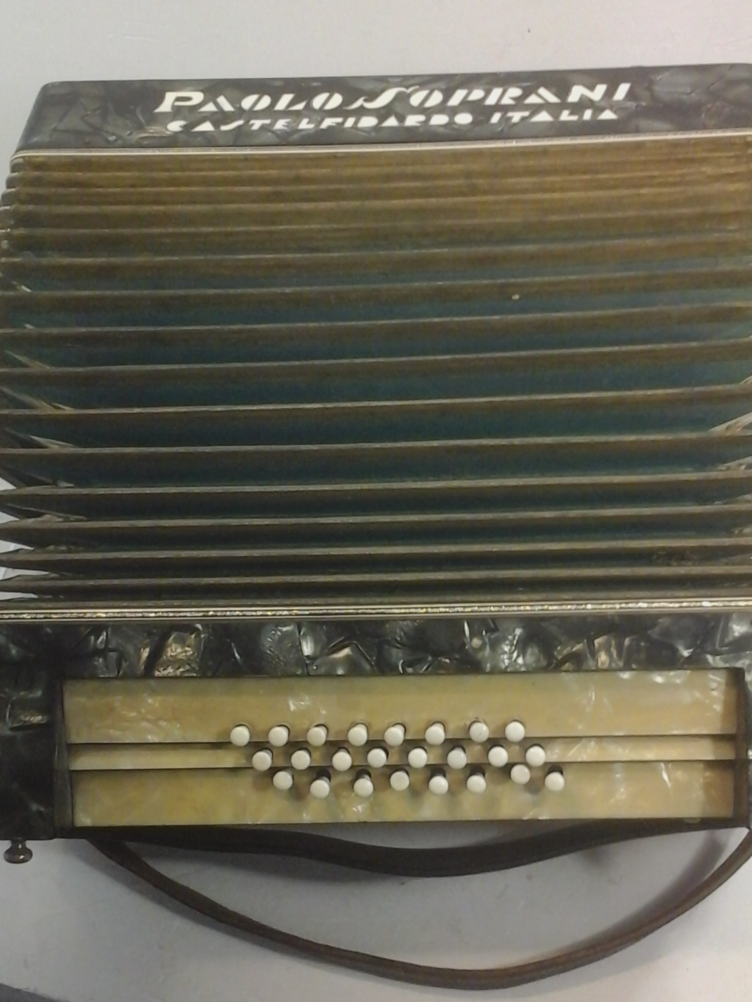 Accordéon ancien Paolo Soprani Italia État correct - Vue 3 - 