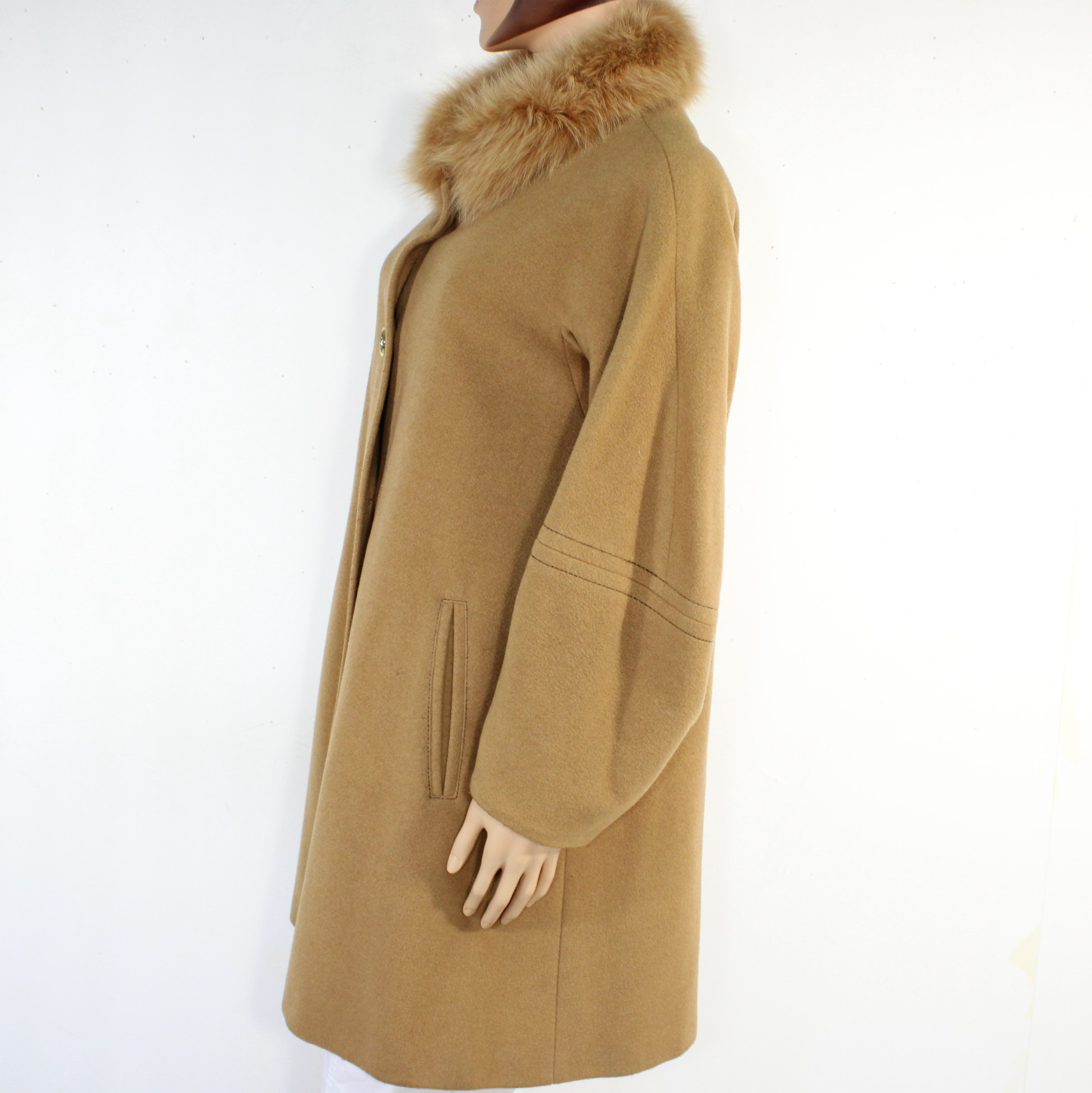 Voir photo 3 de Manteau Femme Camel WEILL Taille 38 Manteau Femme Camel WEILL Taille 38 Bon état - Vue 3 -