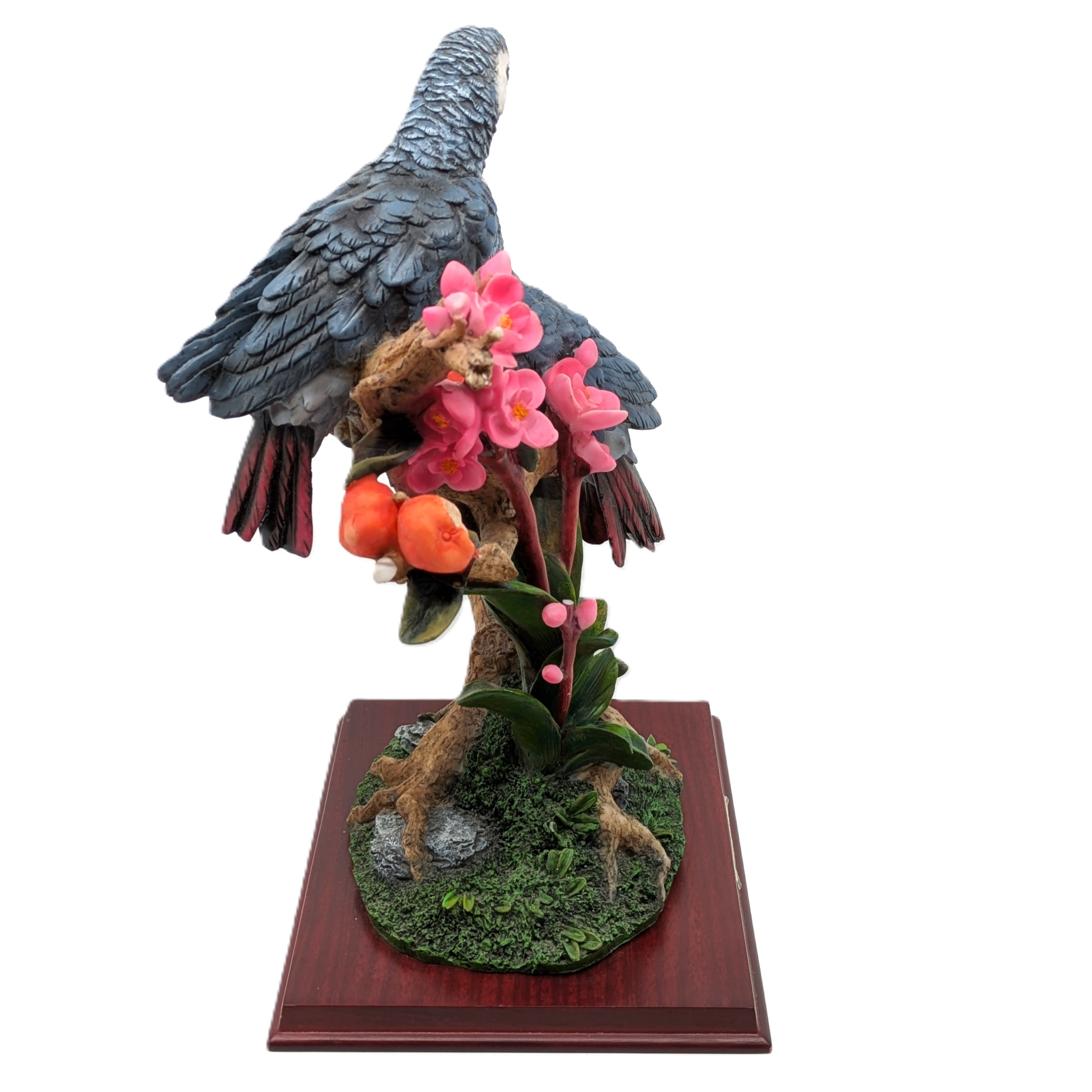 Statue décorative signée Lucini - Couple de perroquets sur branche avec fleurs tropicales. - Photo 4