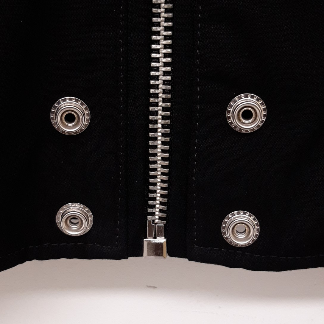 Blouson noir Diesel zippé avec écussons au bras - Photo 6
