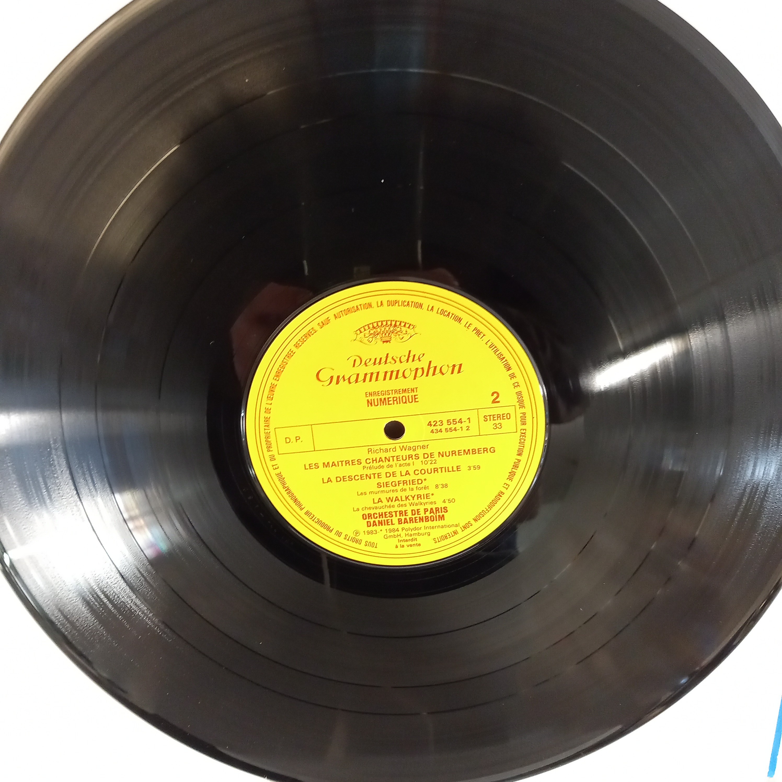 Voir photo 6 de Vinyle - Daniel Barenboim, Richard Wagner, Orchestre De Paris – Wagner - 60e Anniversaire De La Salle Pelyel - 1983 Vinyle - Daniel Barenboim, Richard Wagner, Orchestre De Paris – Wagner - 60e Anniversaire De La Salle Pelyel - 1983 Bon état - Vue 6 -