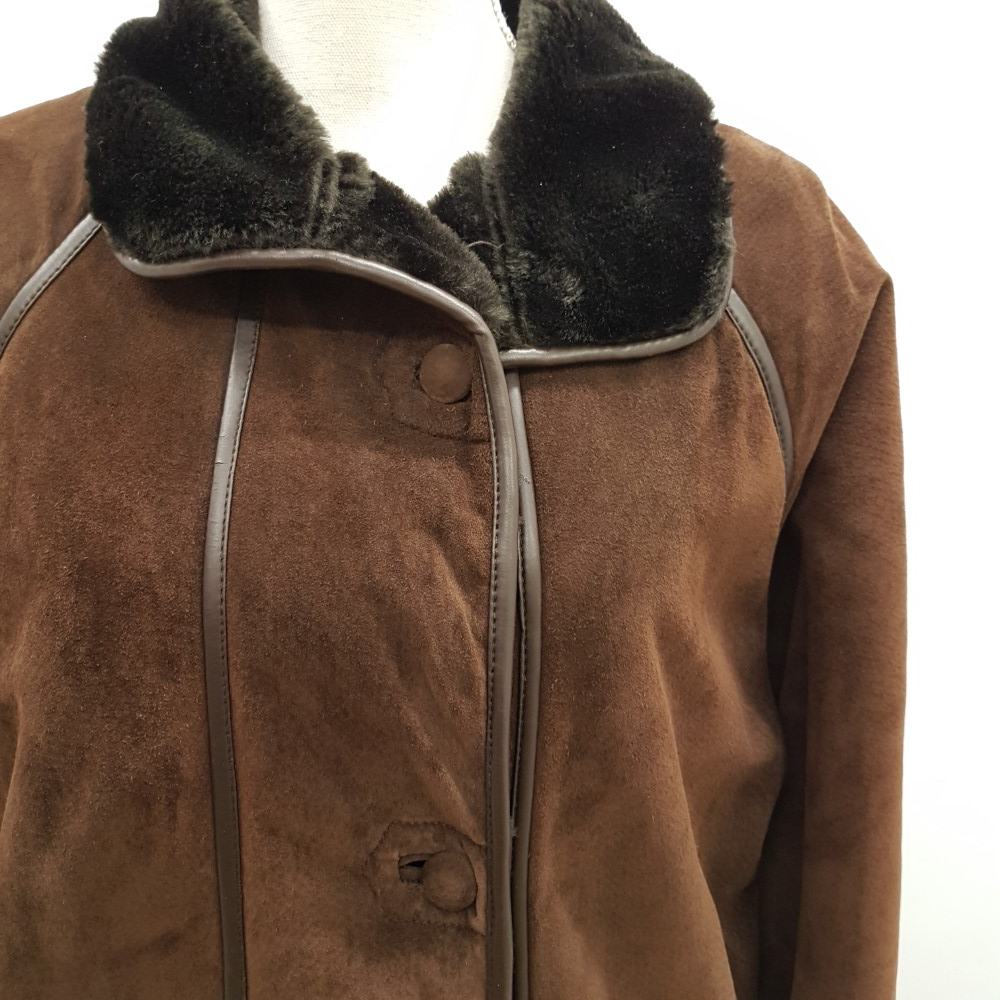 Manteau marron en peau retournée - ANNA POLARE - taille 46/48 Très bon état - Vue 5 - 