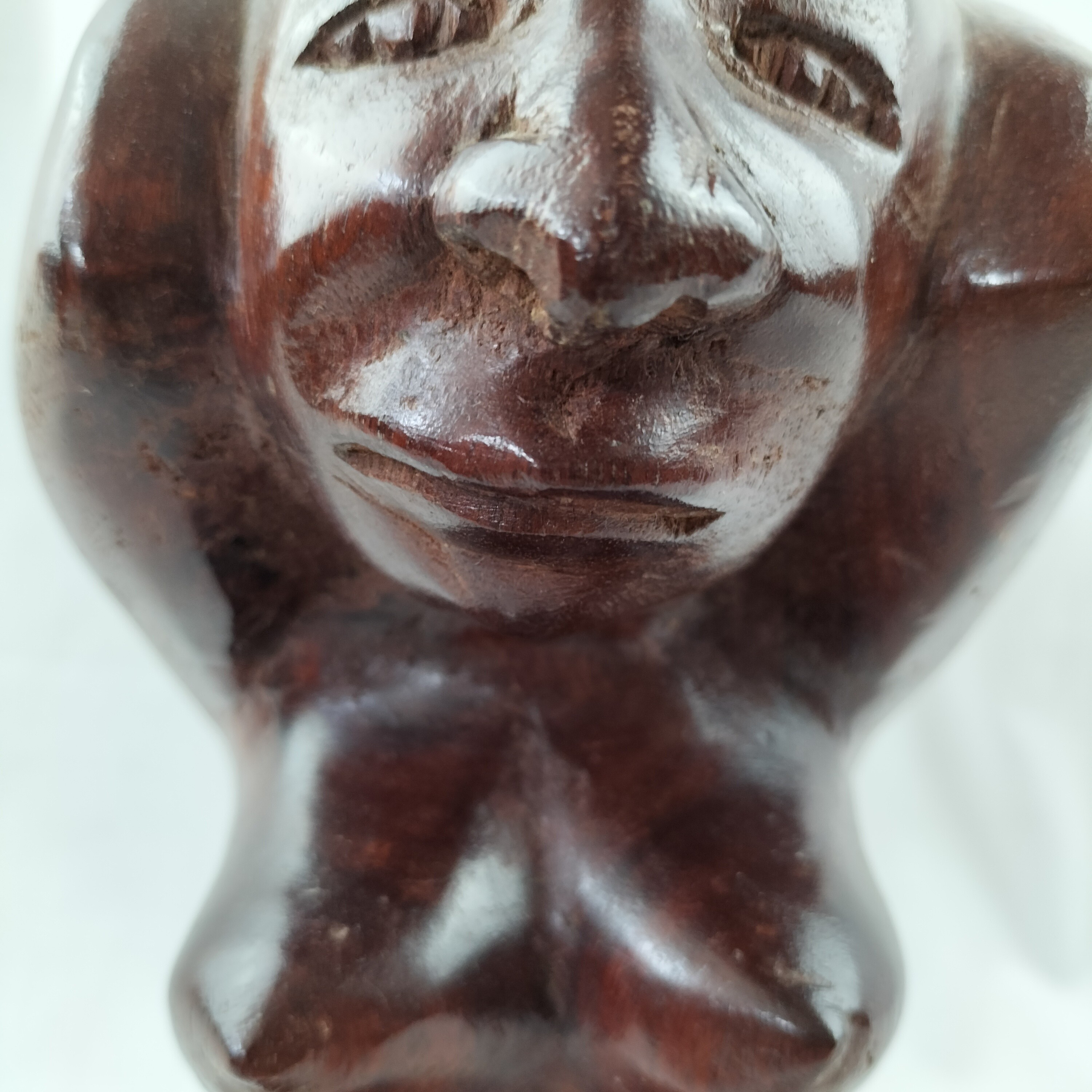 Statue de femme en bois massif ablutions - Photo 5