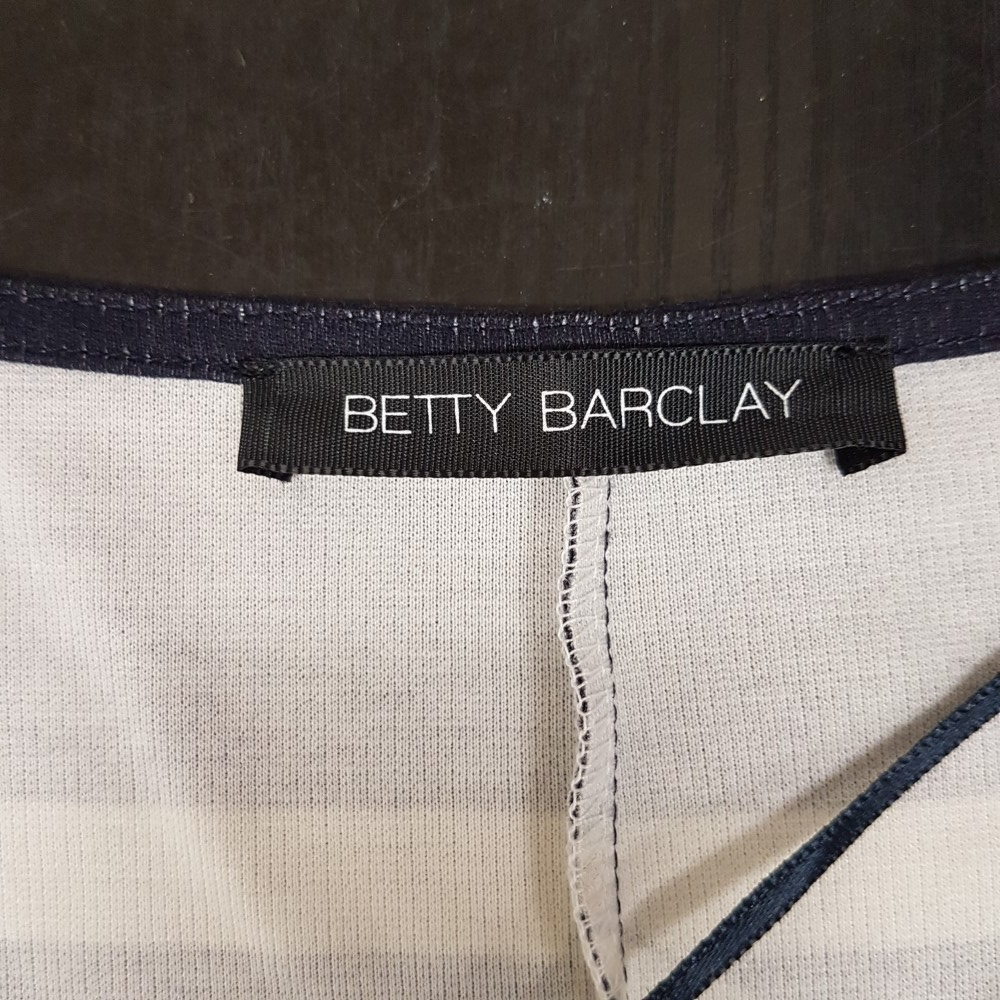 Robe bleu marine à fleurs exotiques ciel et beige - BETTY BARCLAY - Taille 40 - Photo 3