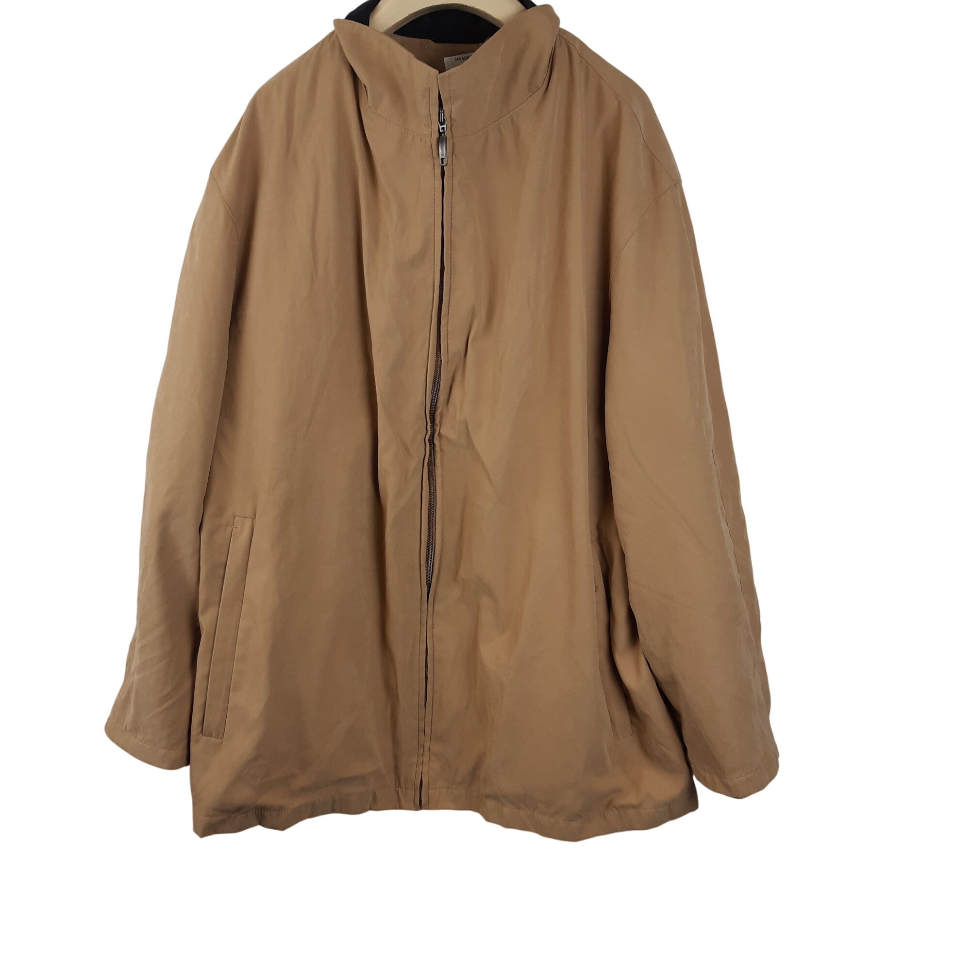 Acheter Pierre Cardin - Veste chic beige sable - Taille 50 = Epaules Très bon état - 40,00 € Pierre Cardin - Veste chic beige sable - Taille 50 = Epaules Très bon état - reconditionné disponible sur Label Emmaüs