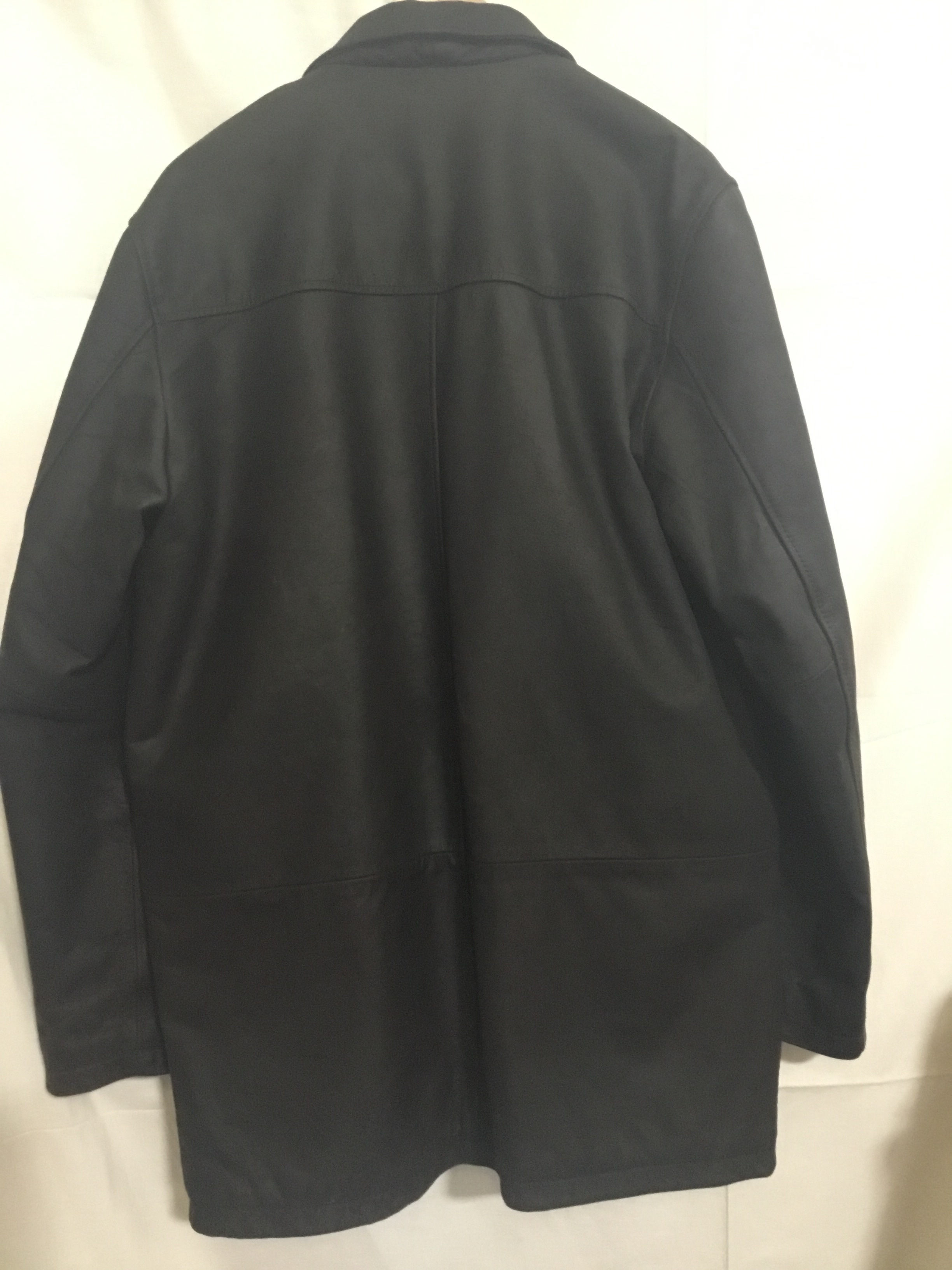 Voir photo 7 de Veste en cuir enduit « in extenso » taille M Veste en cuir enduit « in extenso » taille M - Vue 7 -