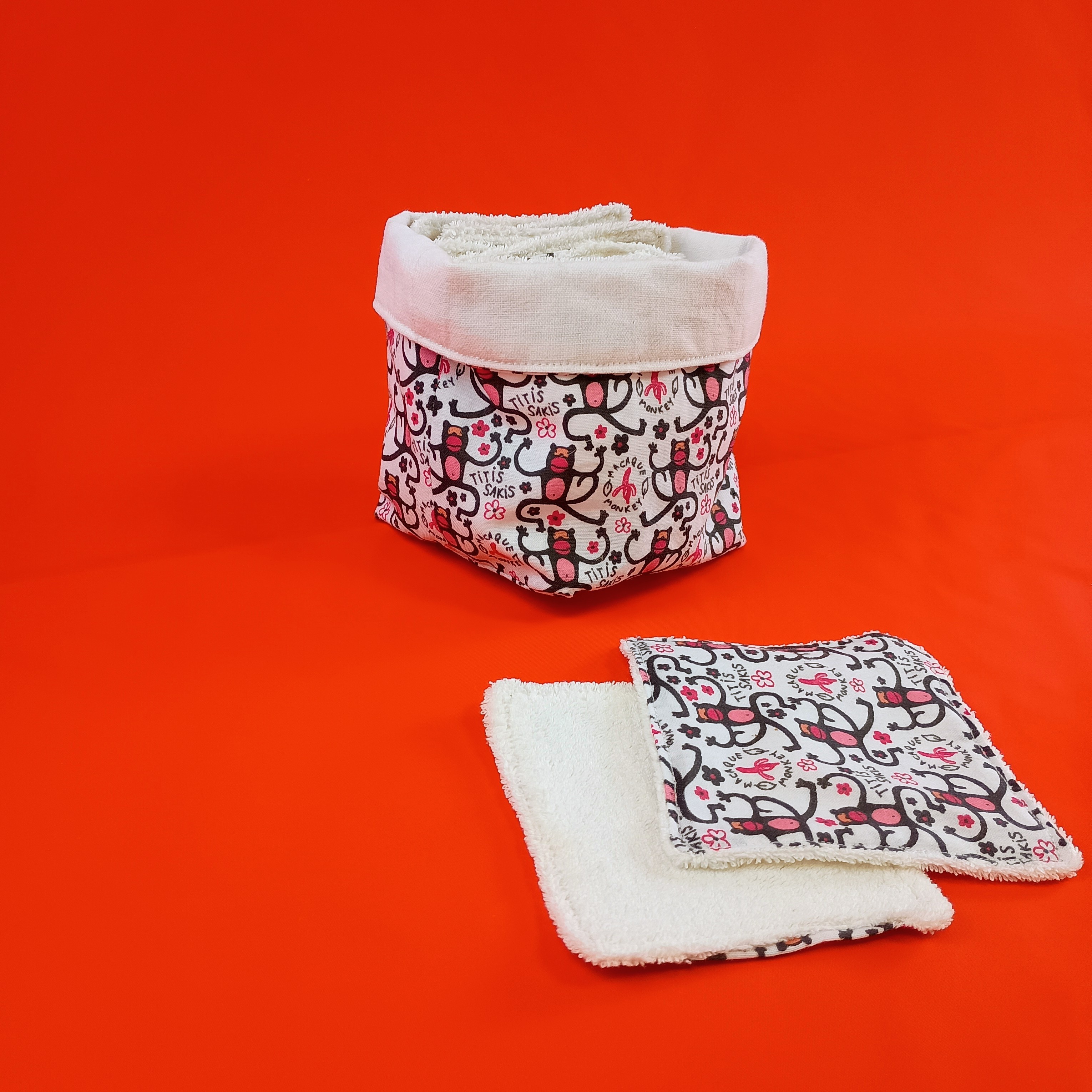 Lingettes et son pot de rangement assorti Comme neuf -  reconditionné disponible sur Label Emmaüs