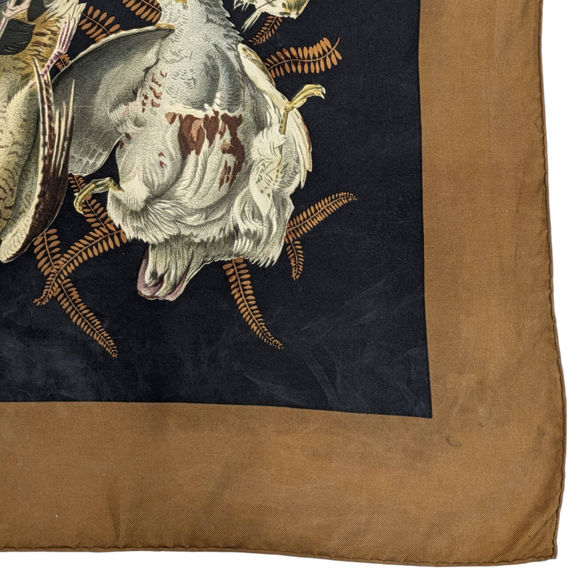 Hermès Tableau de Chasse Design H. de Linarès Foulard Carré de soie 85 cm x 89 cm - Photo 4