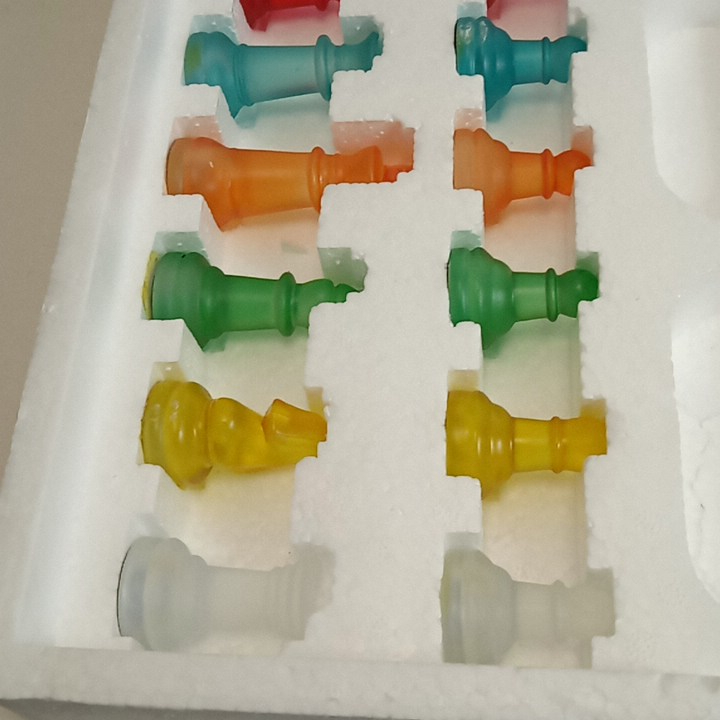 Échiquier en verre Très bon état - Vue 3 - 