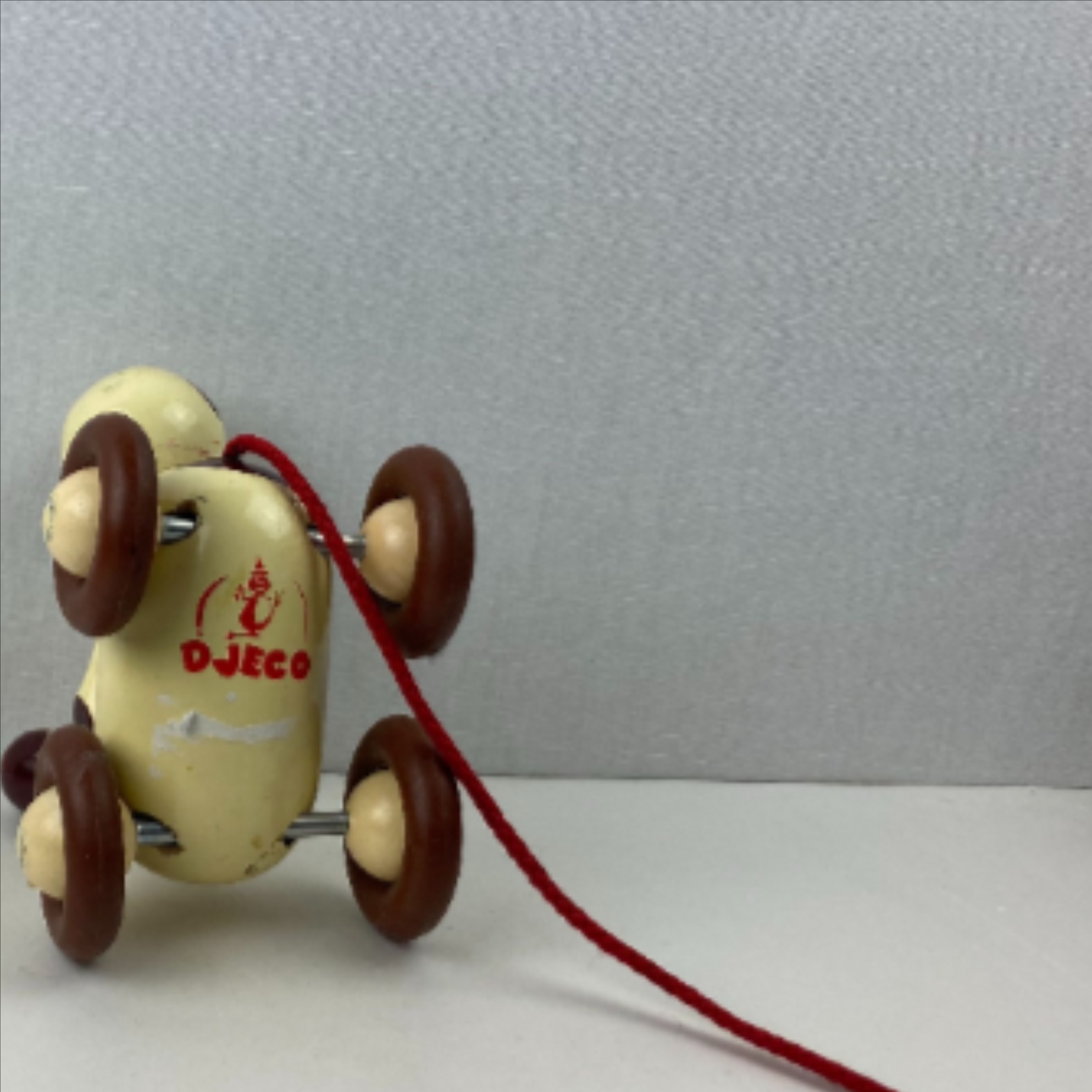 Petit chien en bois État correct - Vue 6 - 