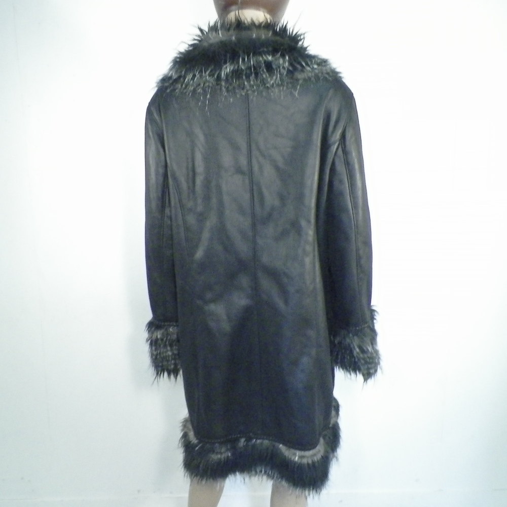 Manteau Femme Noir Taille Estimée 42/44. Bon état - Vue 2 - 