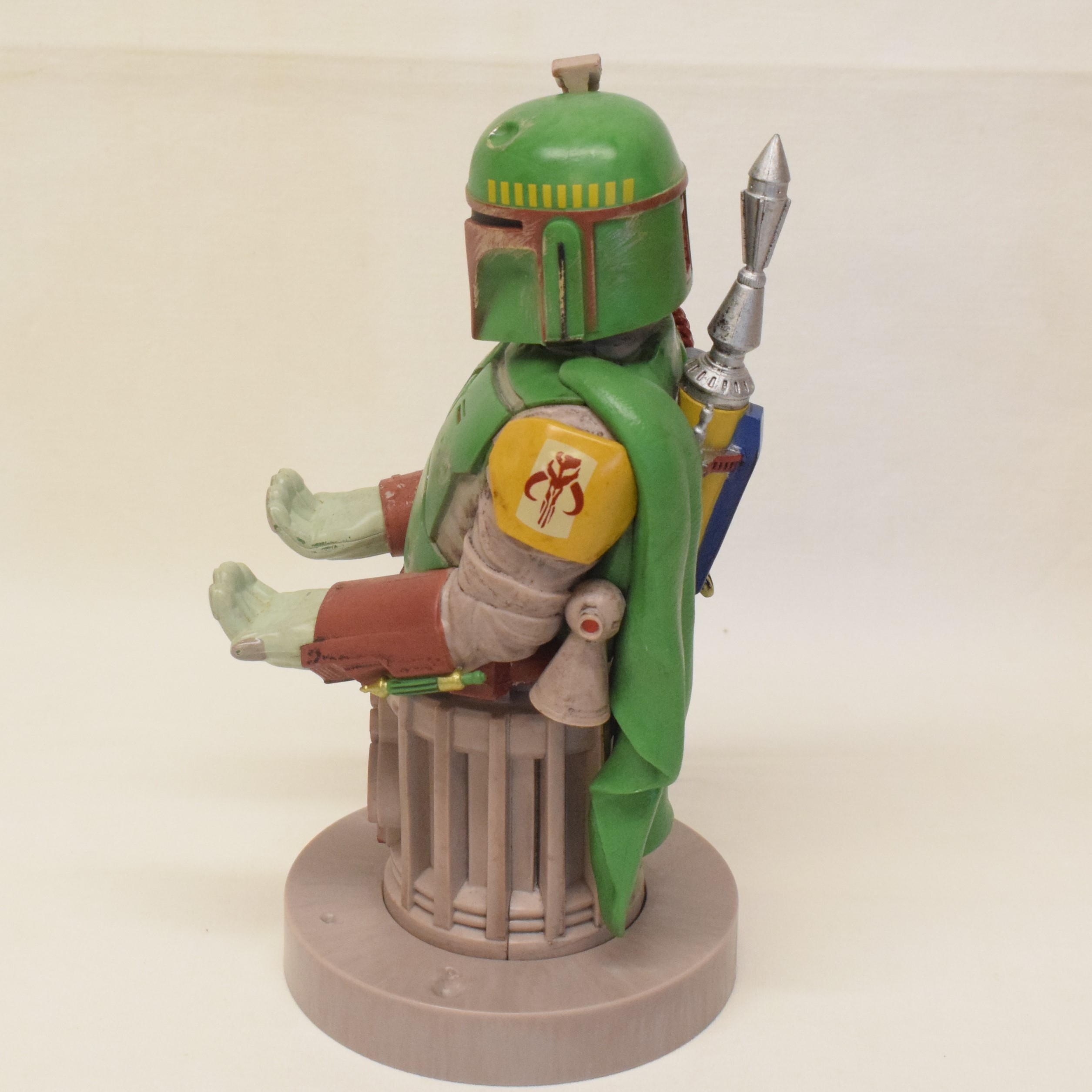 Voir photo 4 de Support de manette de jeu Boba Fett 21 cm par CABLE GUYS Support de manette de jeu Boba Fett 21 cm par CABLE GUYS État correct - Vue 4 -