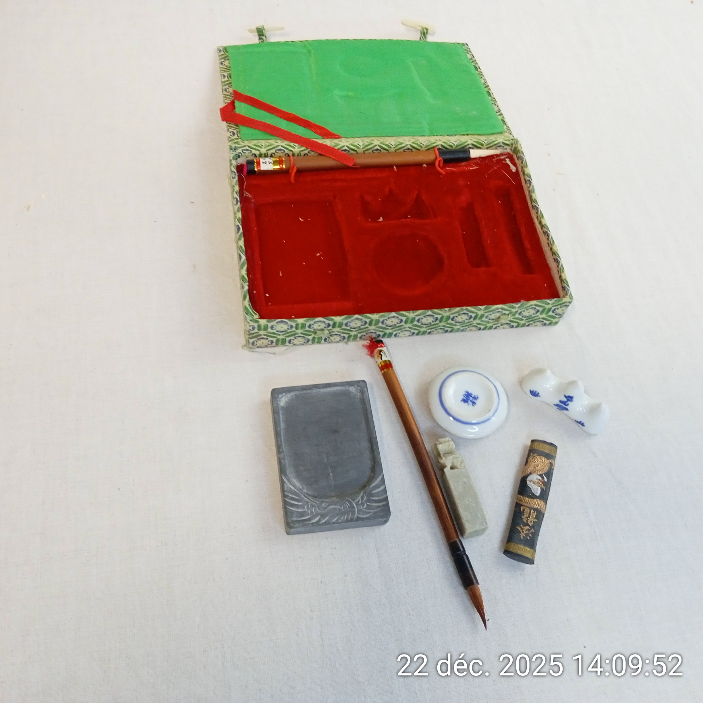 Voir photo 3 de Coffret Set calligraphie chinois Coffret Set calligraphie chinois Bon état - Vue 3 -