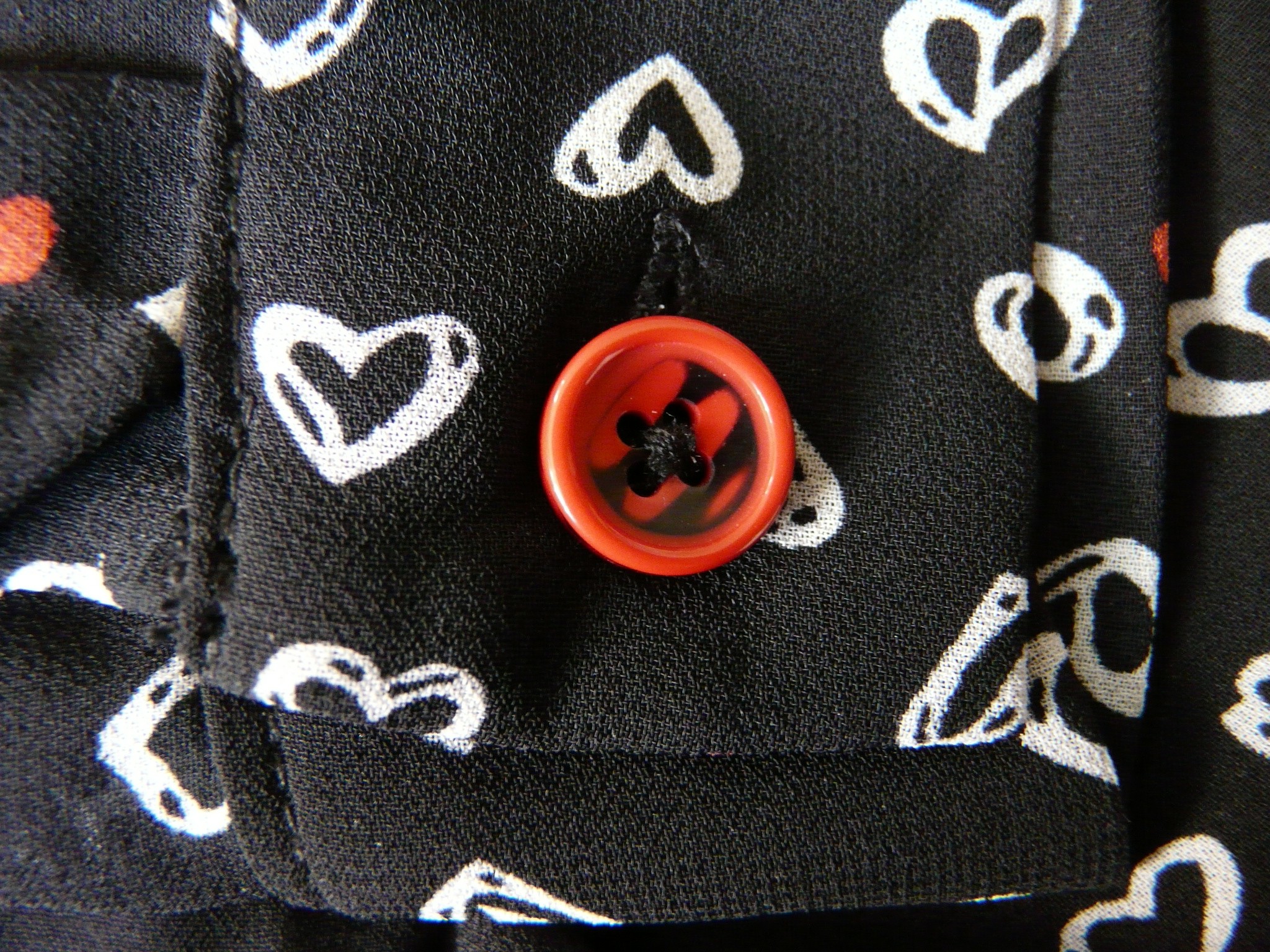 Voir photo 10 de HF51 - Blouse à motifs "cœurs" - L33 - Taille 5 (2XL) HF51 - Blouse à motifs "cœurs" - L33 - Taille 5 (2XL) Comme neuf - Vue 10 -