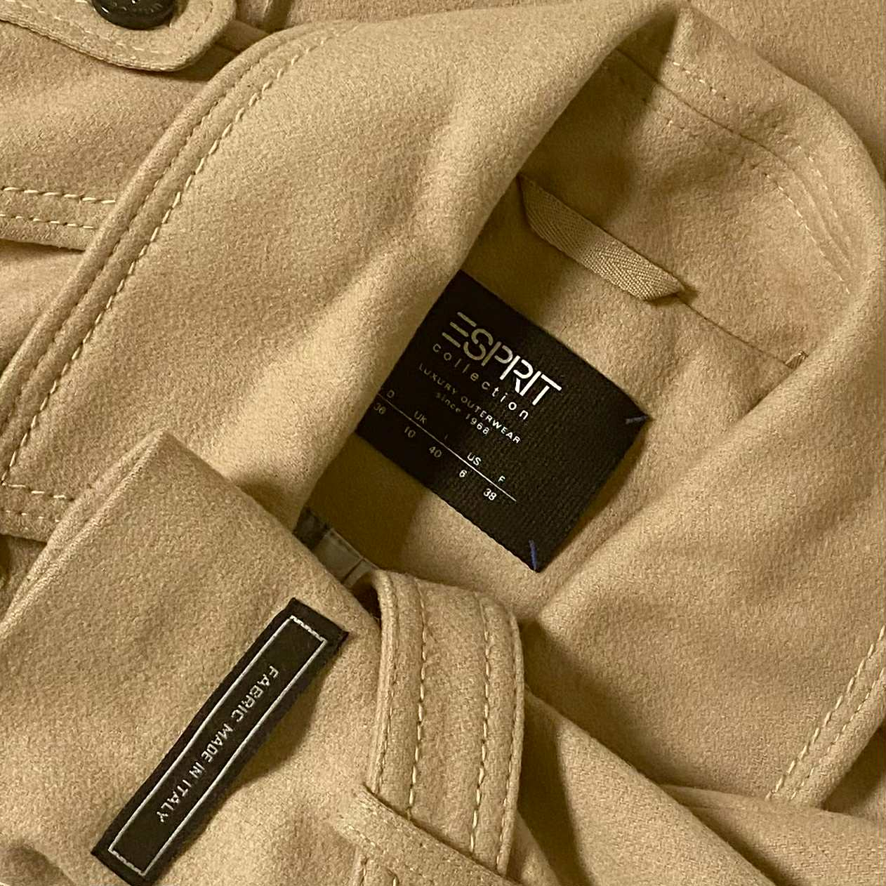Voir photo 6 de Manteau femme en beige- Esprit - 38 Manteau femme en beige- Esprit - 38 Très bon état - Vue 6 -