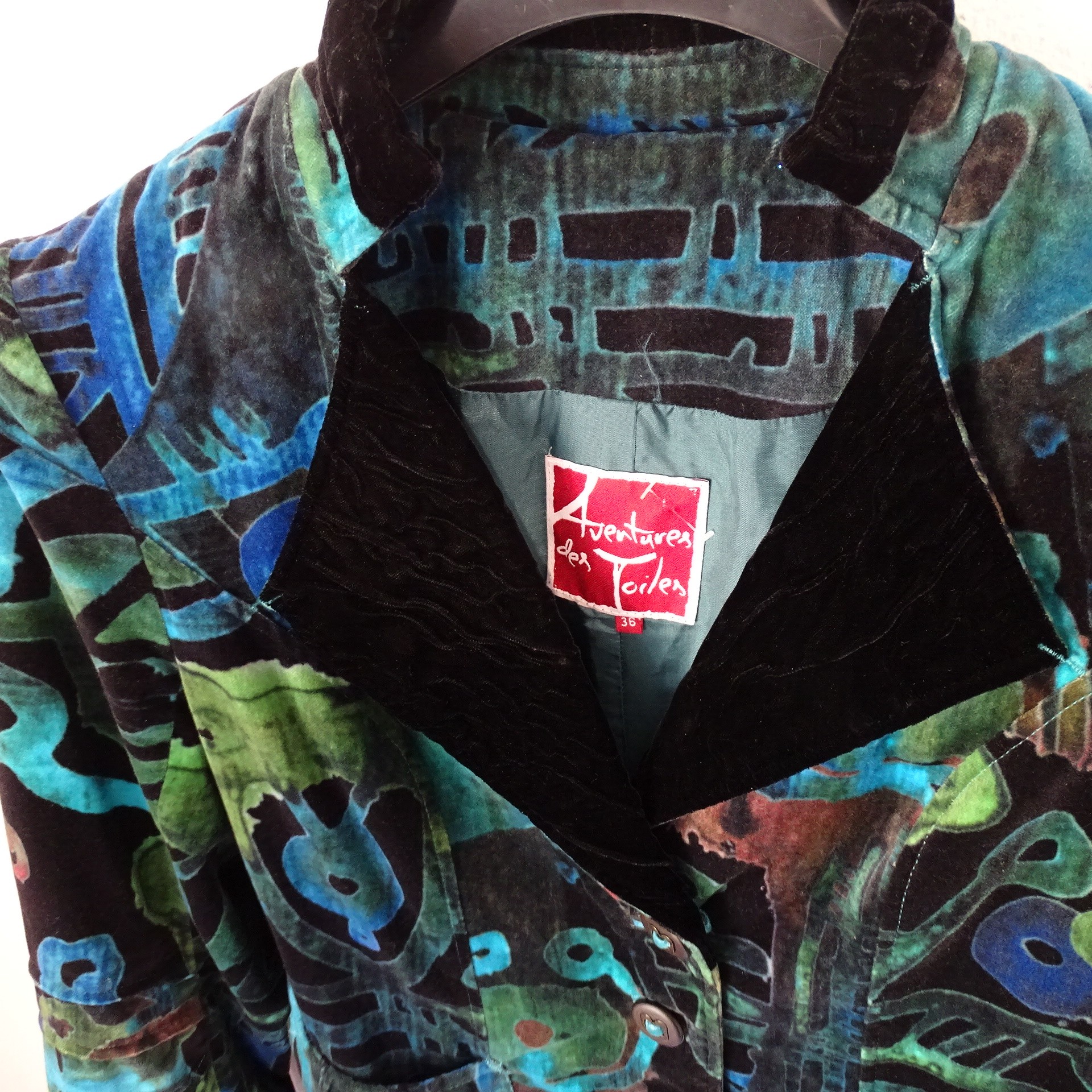 Voir photo 5 de Veste vintage en velours - Aventures des toiles, 36 Veste vintage en velours - Aventures des toiles, 36 Très bon état - Vue 5 -