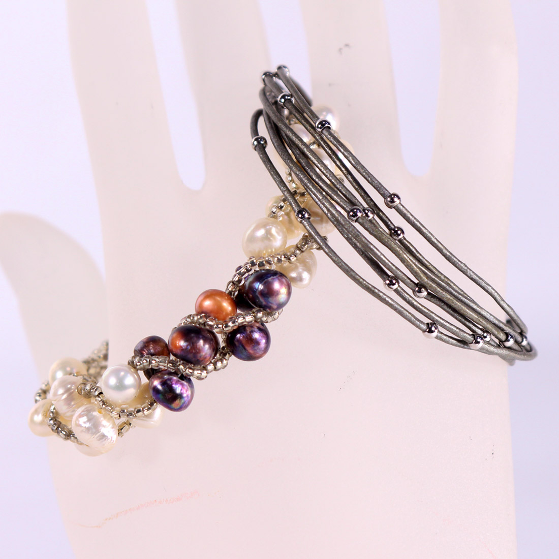 Lot de 2 bracelets chics + boucles d'oreilles Bon état - Vue 2 - 