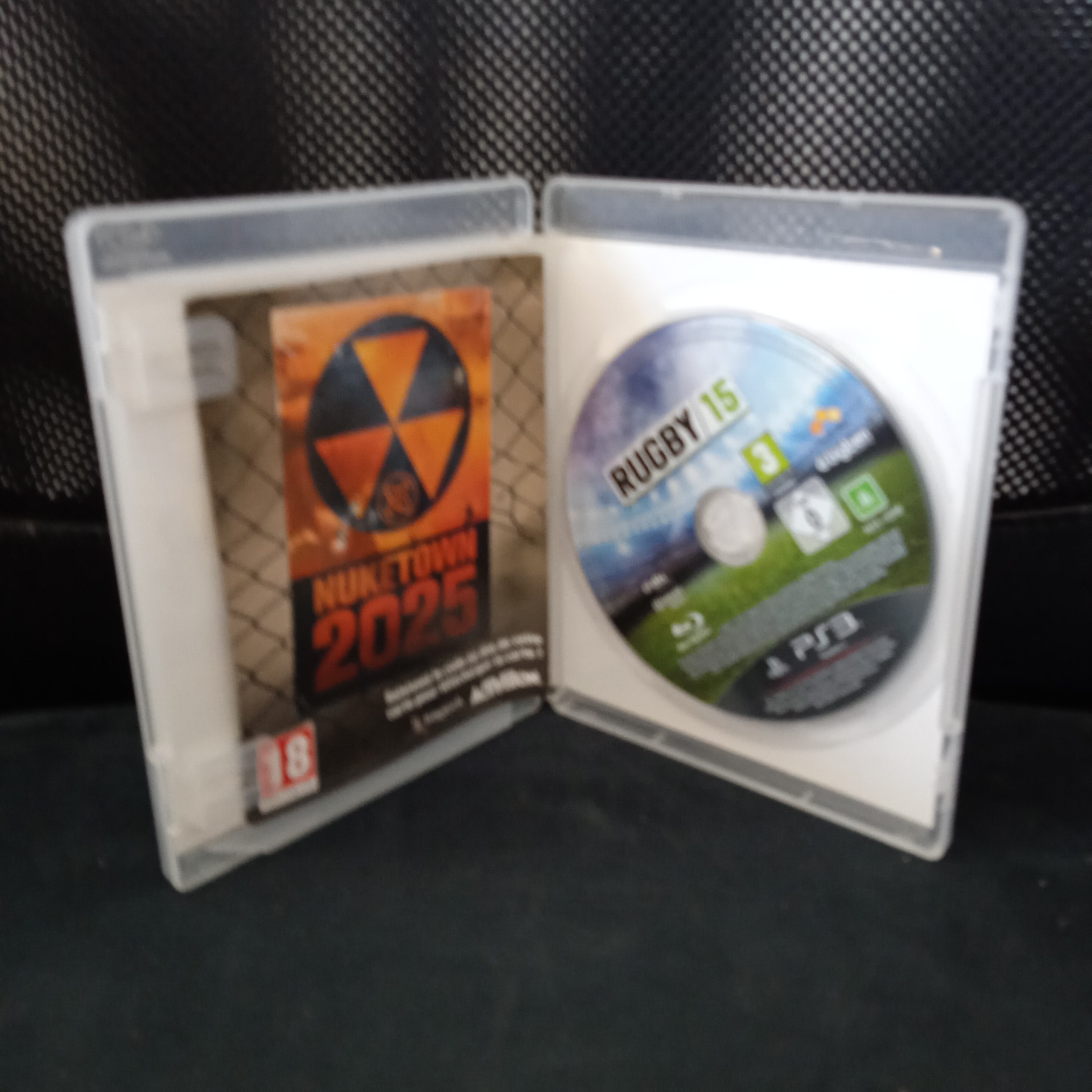 Voir photo 6 de Jeux PS3 Rugby Word Cup 2011, Rugby 15, Madden NFL 9 Jeux PS3 Rugby Word Cup 2011, Rugby 15, Madden NFL 9 Bon état - Vue 6 -
