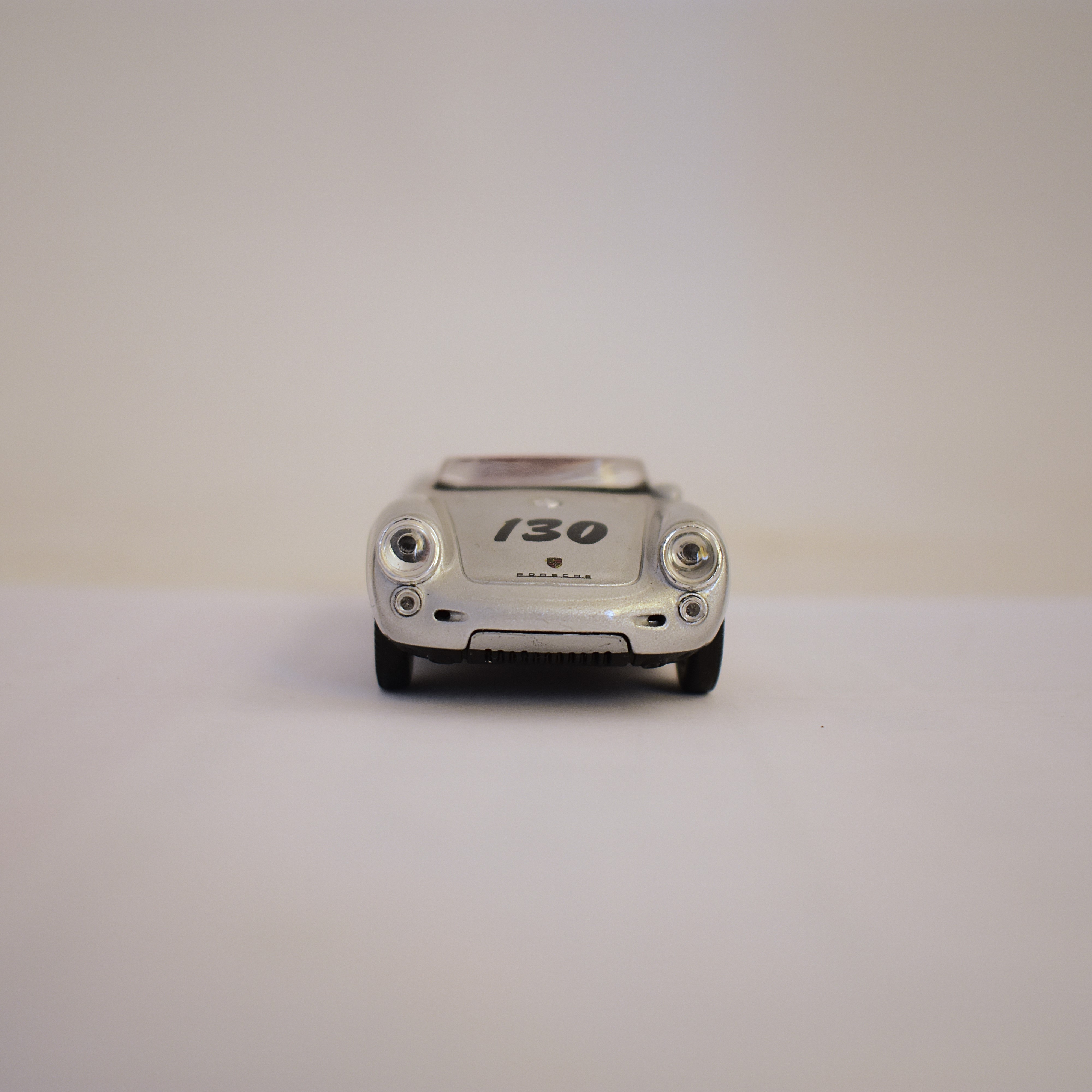 Voir photo 6 de Porsche 550 RS Spider 1955 SOLIDO Porsche 550 RS Spider 1955 SOLIDO Très bon état - Vue 6 -