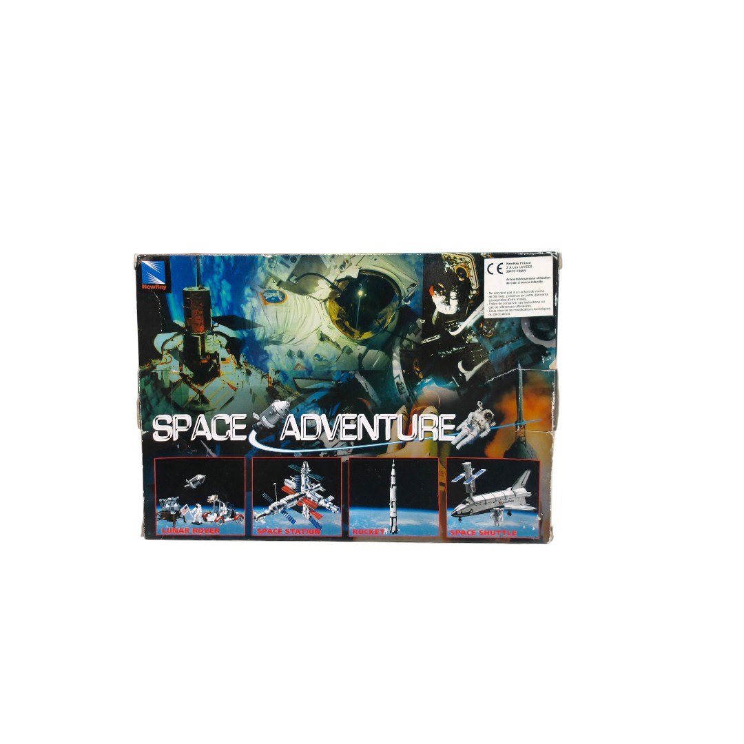Voir photo 2 de Kit maquette - Aventure spatiale station Kit maquette - Aventure spatiale station Comme neuf - Vue 2 -