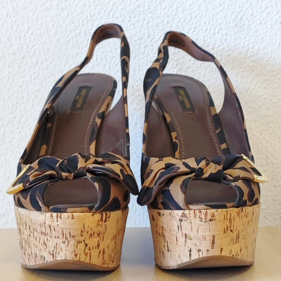 ❤ LOUIS VUITTON - Sandales compensées léopard - 40 - Femme Très bon état - Vue 3 - 
