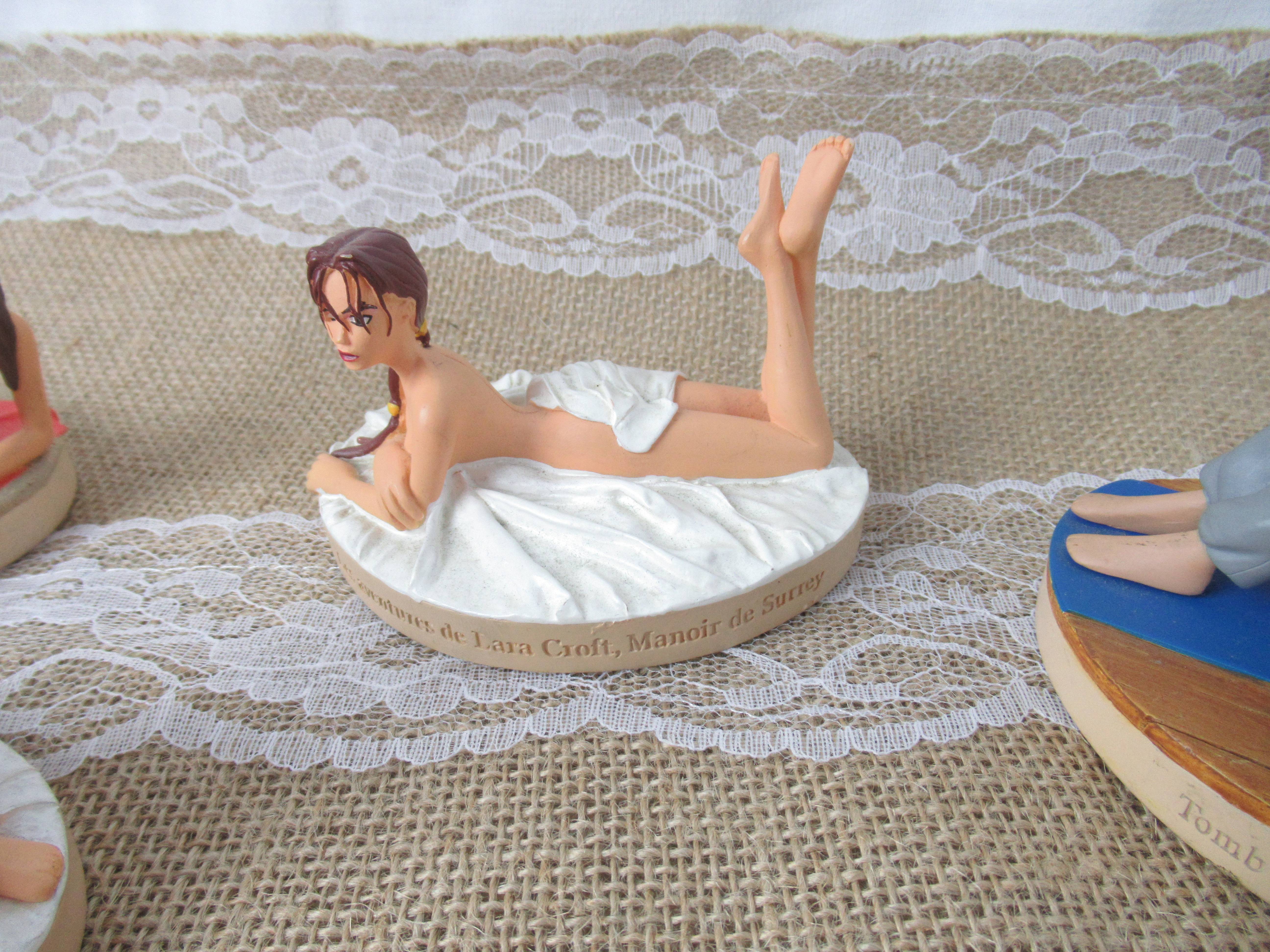 Lot de 8 figurines Lara Croft Tomb Raider Bon état - Vue 8 - 