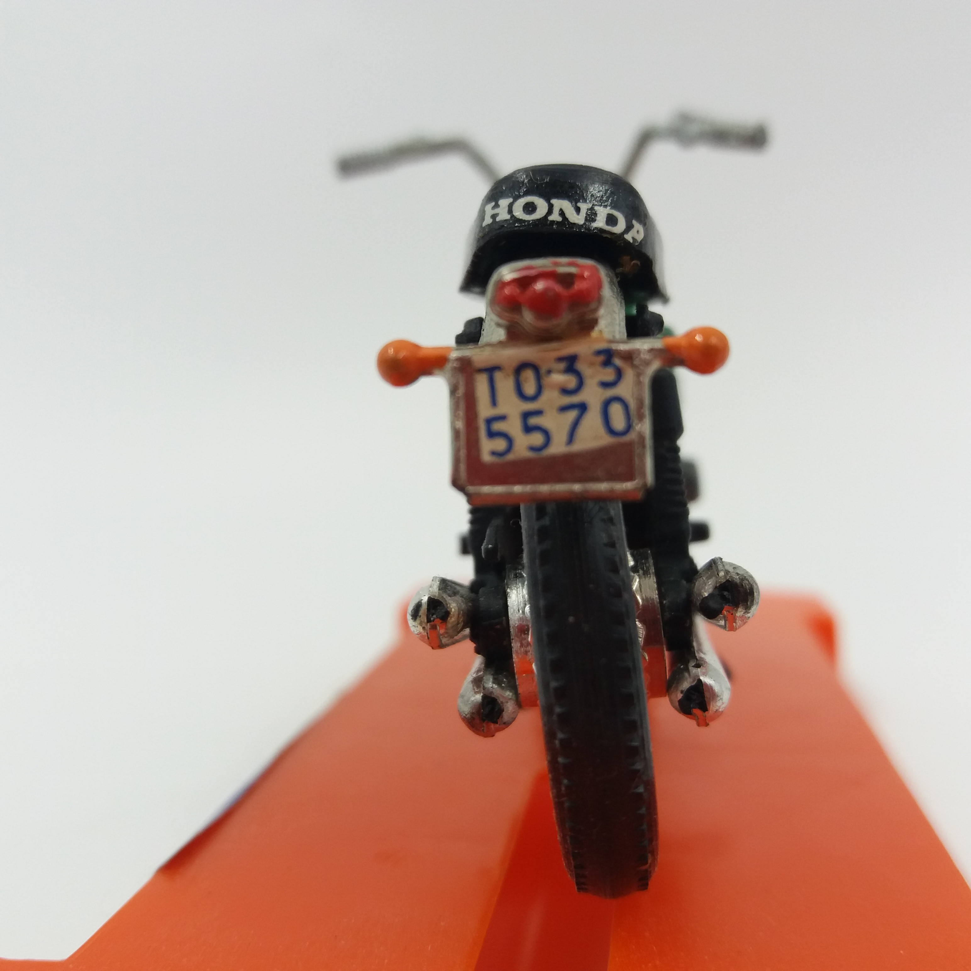 Voir photo 5 de Miniature Honda « Dream » CB 750 cc par Mercury, verte, échelle 1/24 Miniature Honda « Dream » CB 750 cc par Mercury, verte, échelle 1/24 Très bon état - Vue 5 -