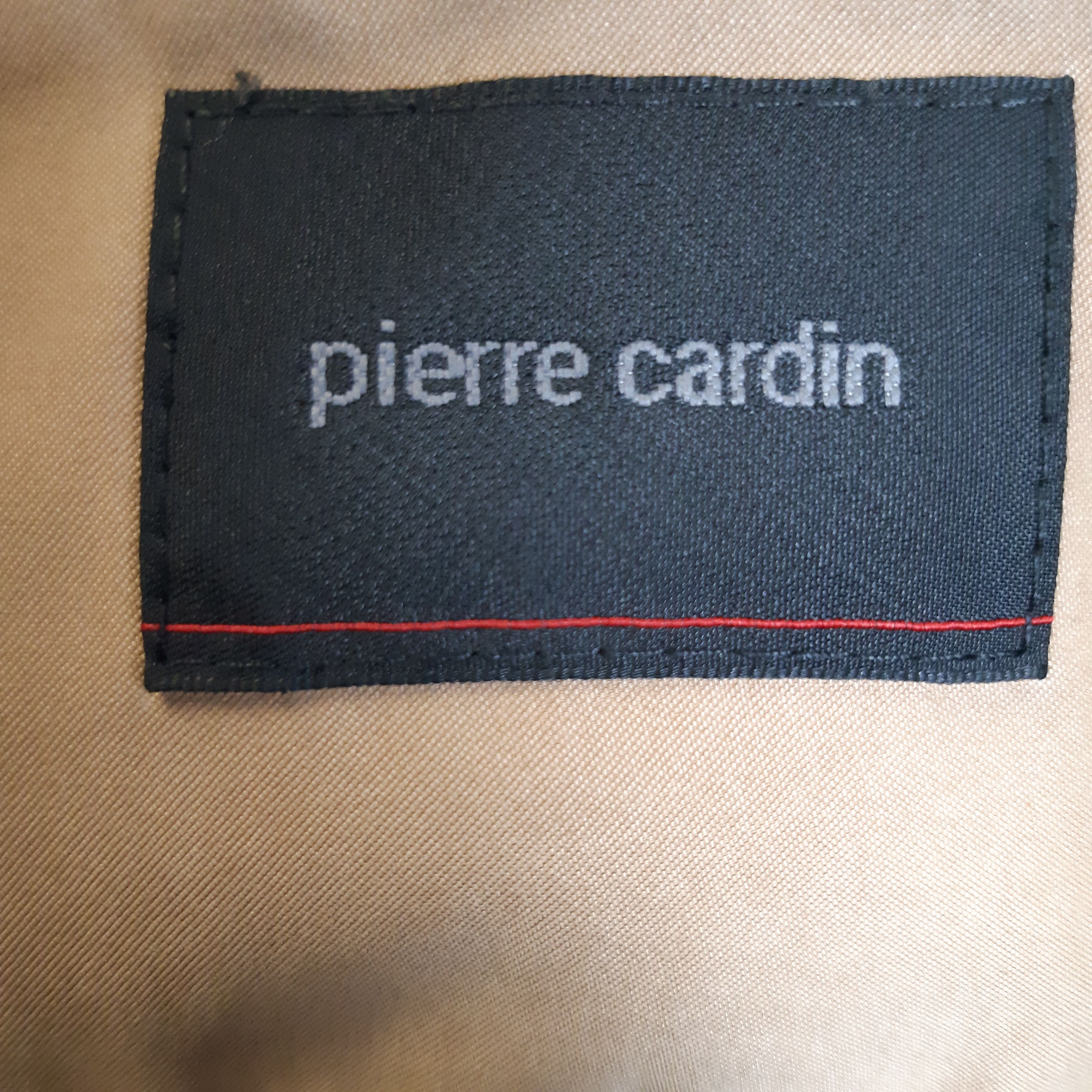 Voir photo 6 de Pierre Cardin - Veste chic beige sable - Taille 50 = Epaules Pierre Cardin - Veste chic beige sable - Taille 50 = Epaules Très bon état - Vue 6 -