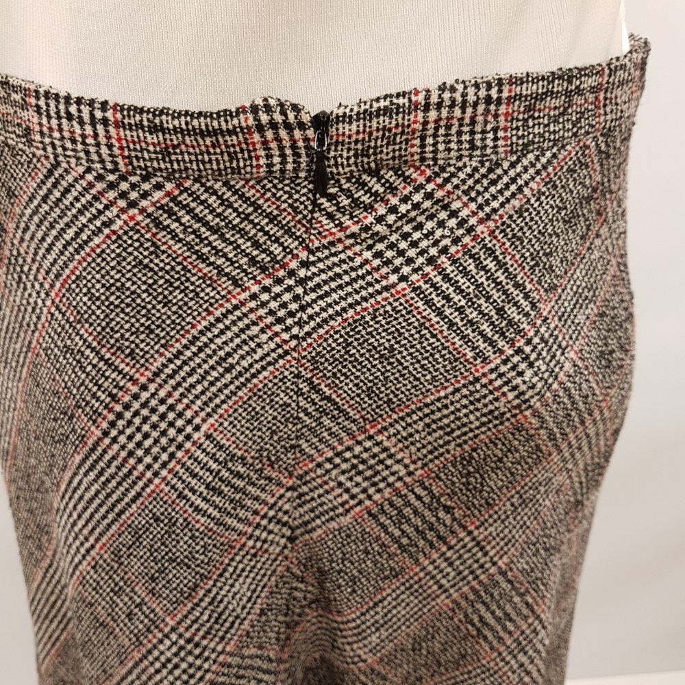 Voir photo 5 de Jupe multicolores - CAROLL - taille 40 Jupe multicolores - CAROLL - taille 40 Bon état - Vue 5 -
