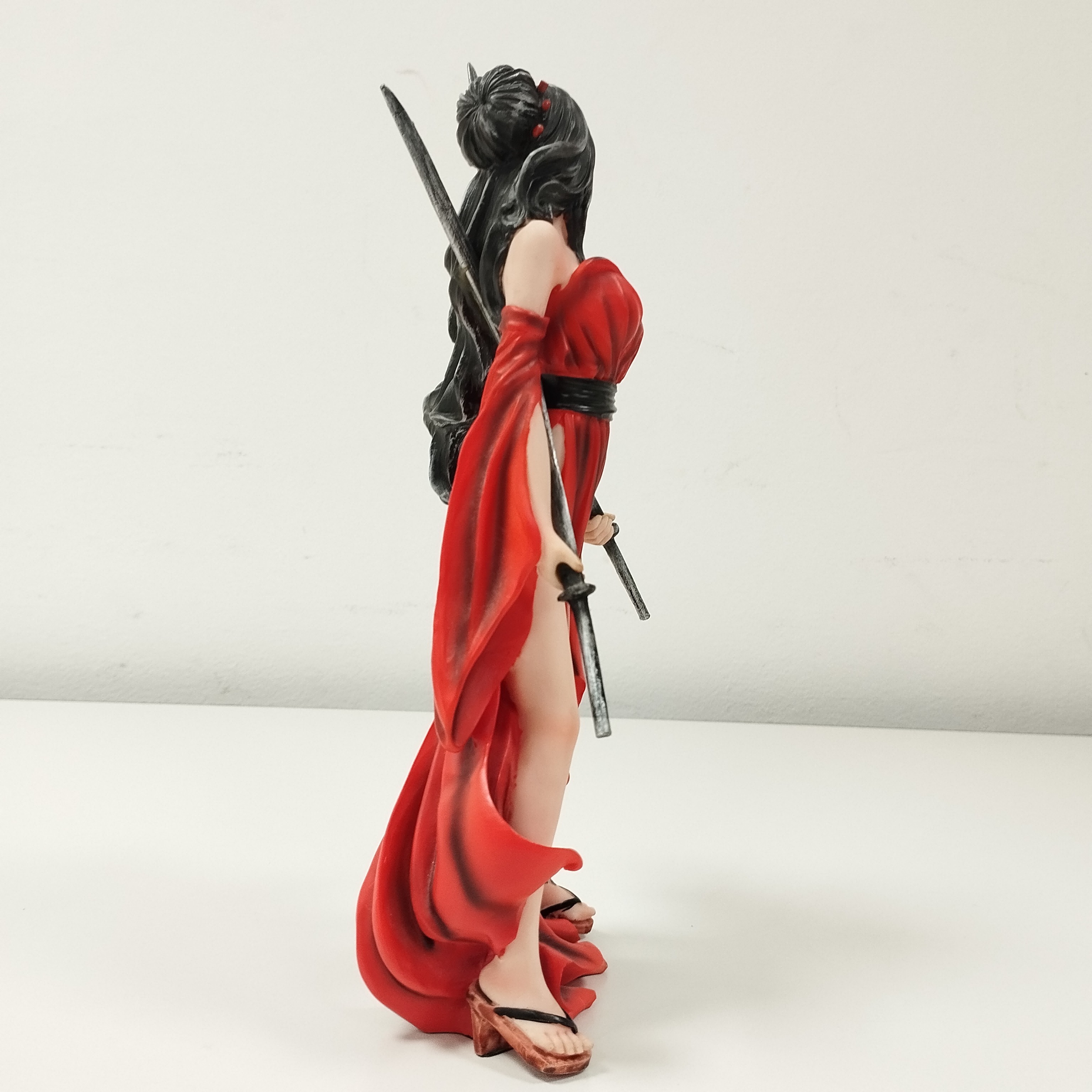 Figurine manga : Guerrière aux 2 Sabres Comme neuf - Vue 4 - 