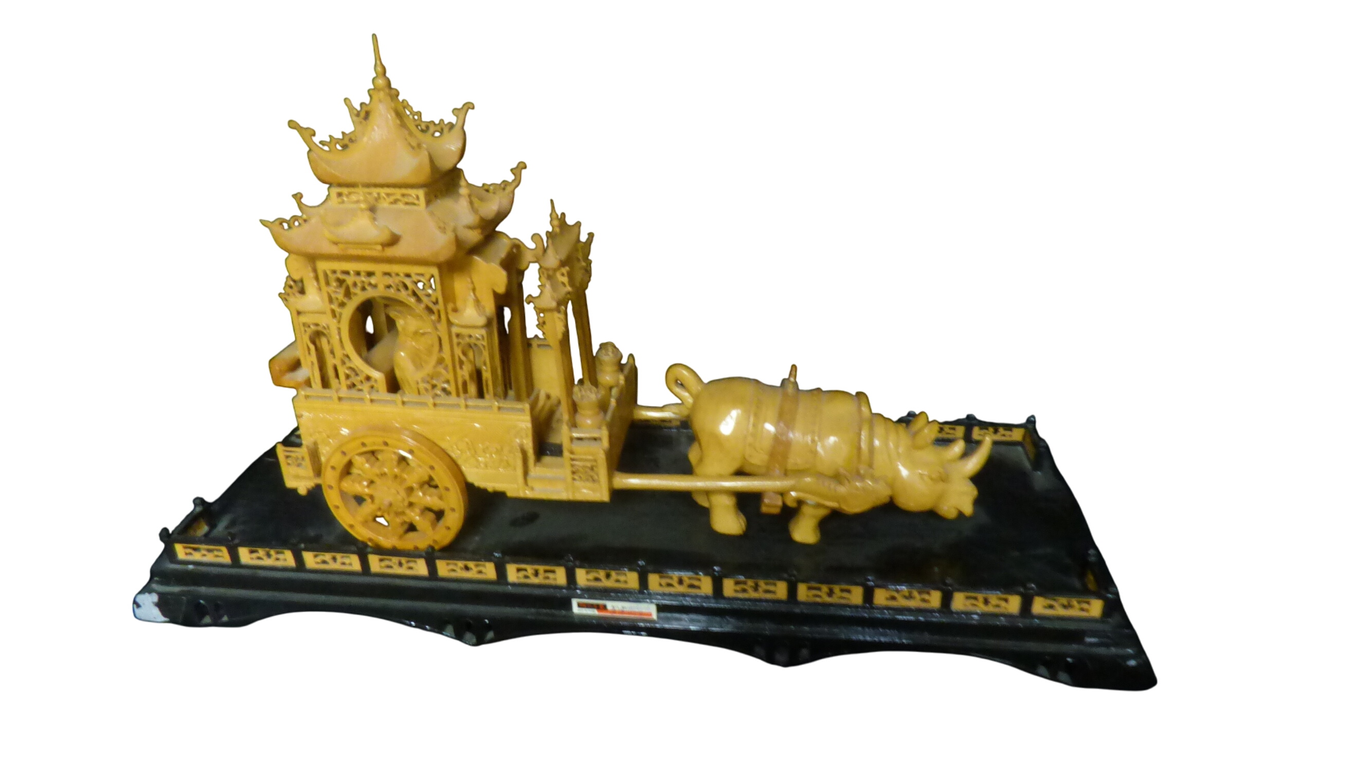 Diorama Chinois Rhinocéros tirant une calèche d'empereur - Photo 0