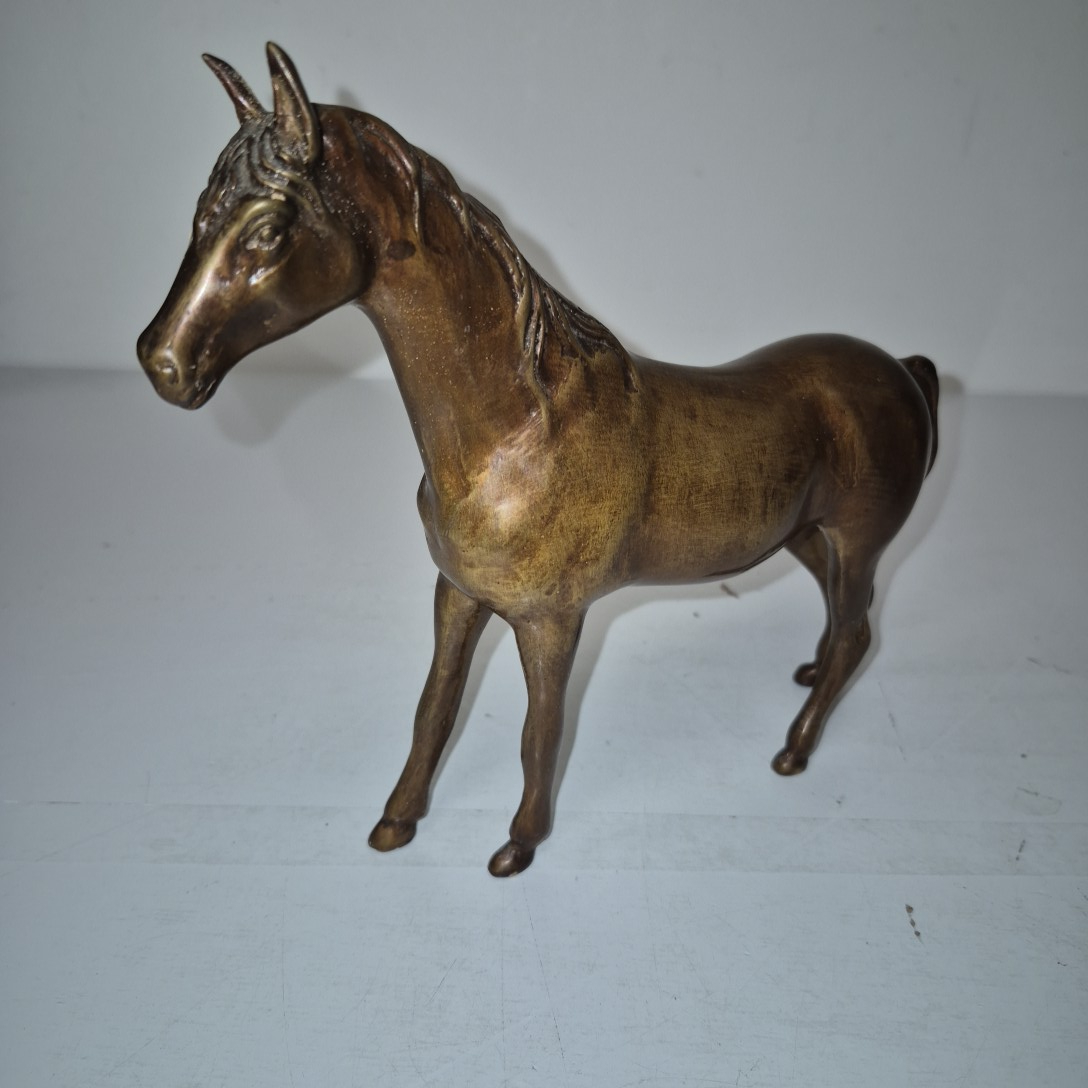 Cheval en laiton 20 x 22 cm - Photo 2