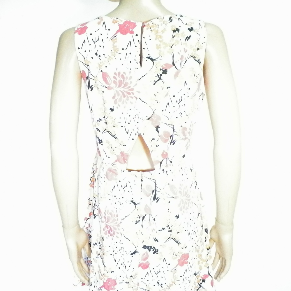 Robe Blanche Fleurie LITTLE MISS CAPTAIN Taille S Bon état - Vue 2 - 