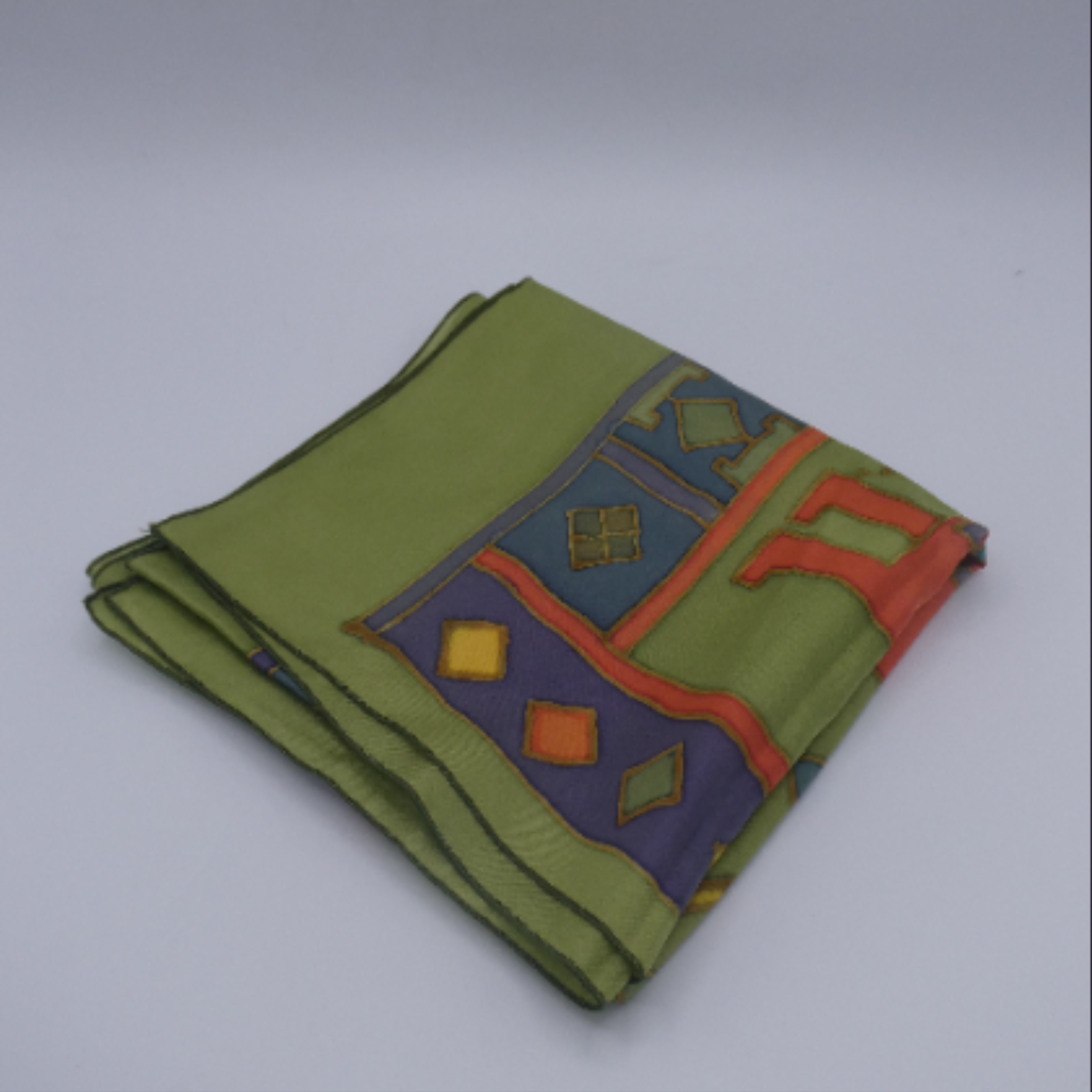 Vida - Foulard Grand format, motif géométrique multicolore sur fond vert - Photo 6