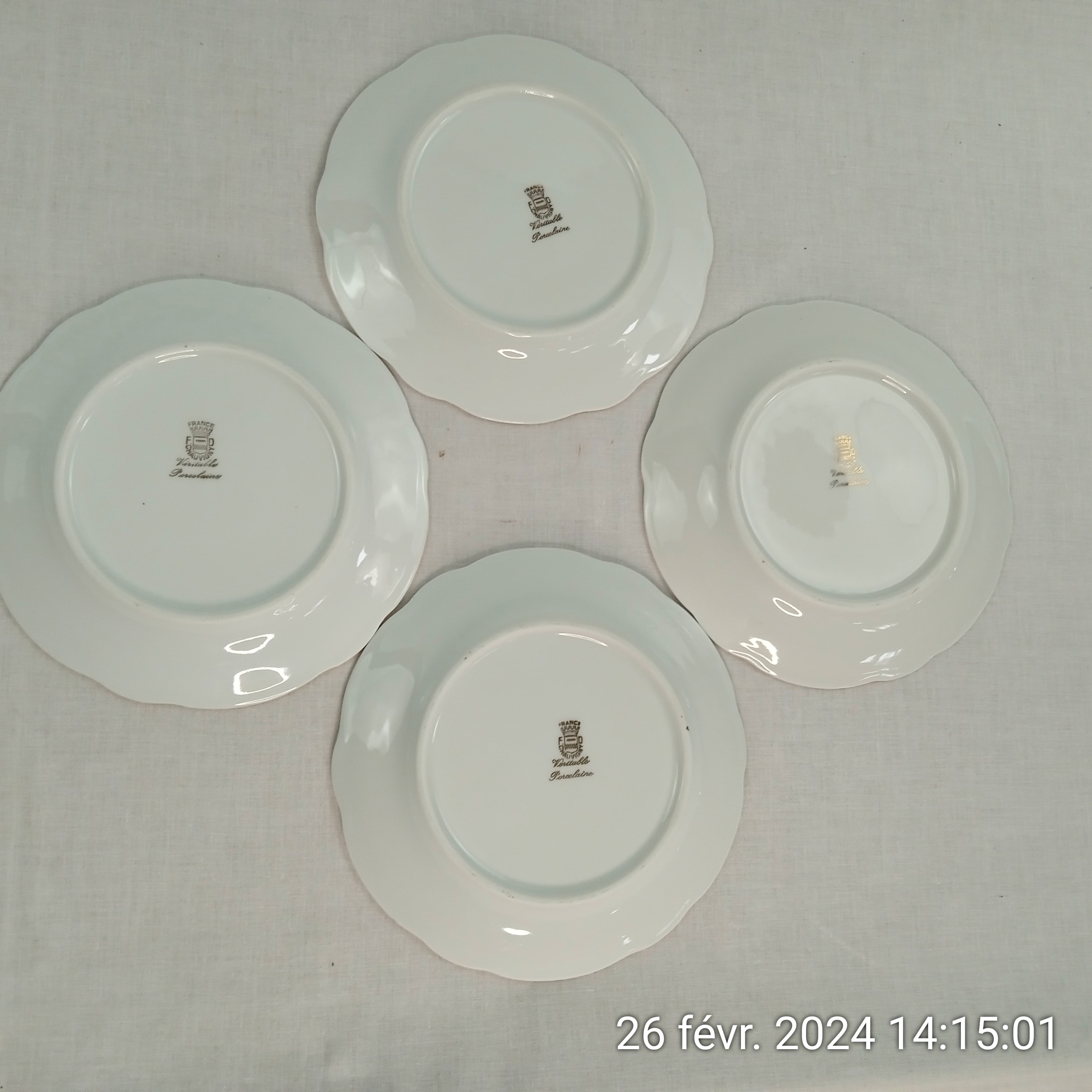 Lot de 36 assiettes en porcelaine, AQUARELLE