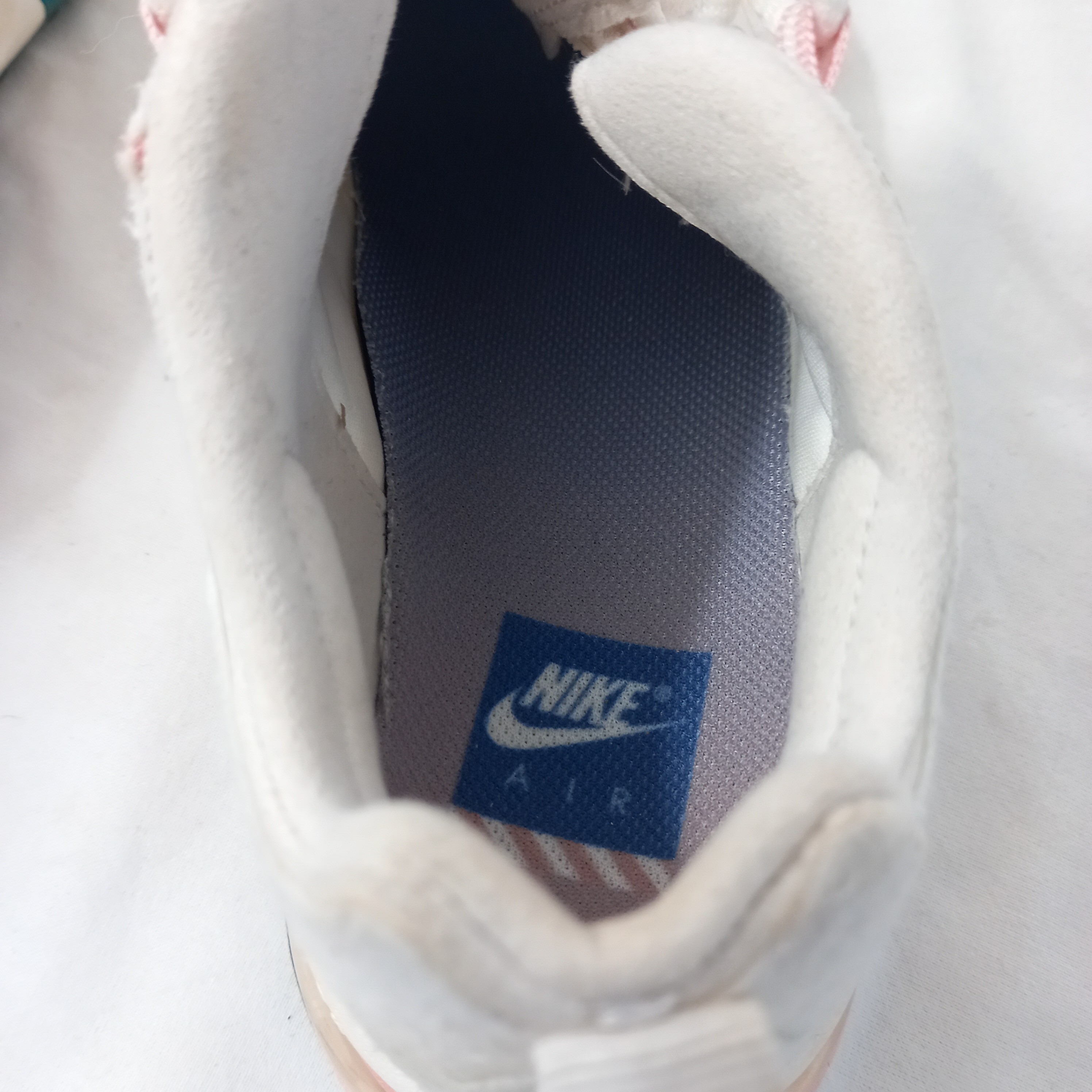 Chaussure pour femme/unisexe, de marque Nike, modèle Air Max 270 React, "American Modern Art", taille 36,5 (Europe) - COLLECTOR Bon état - Vue 10 - 
