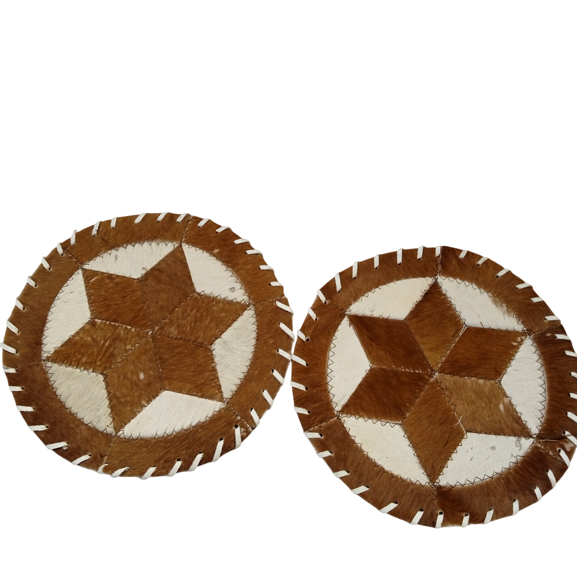 Lot de 2 dessous de plate cuir peau chèvre/vache 31 cm Bon état -  reconditionné disponible sur Label Emmaüs